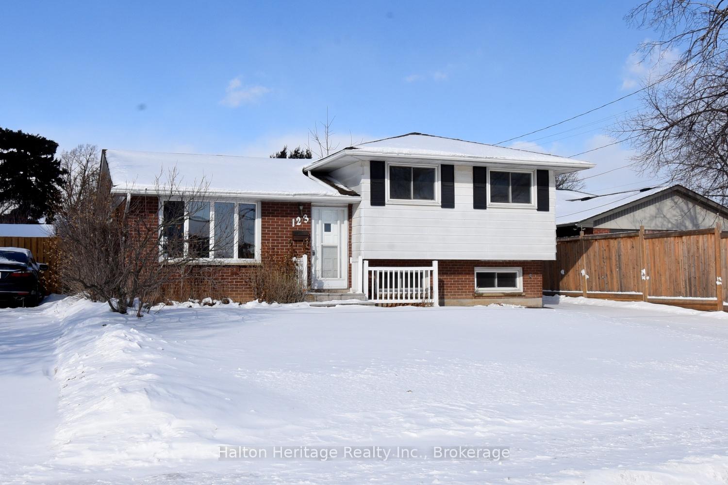 Photo 4 of 123 Woodman Drive N, Hamilton, Kentley — HOMEH
