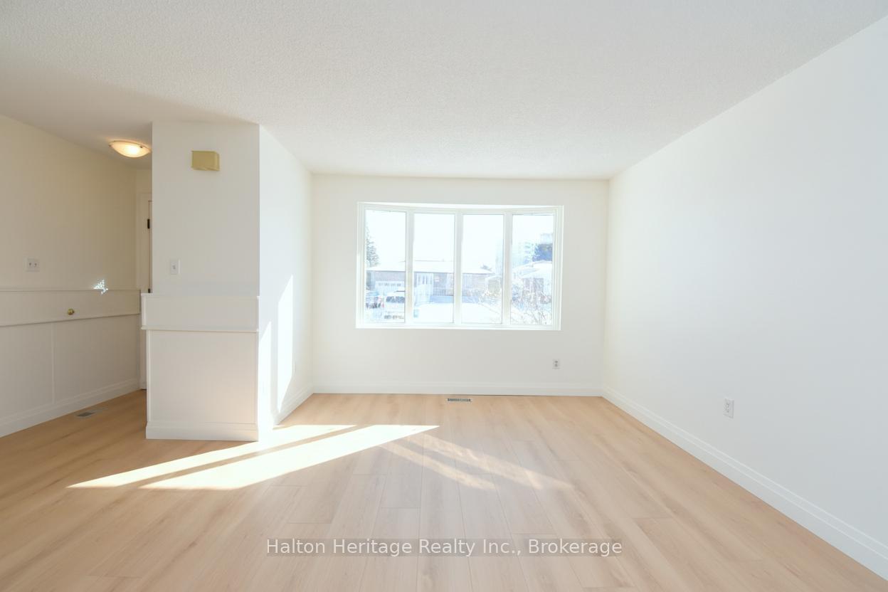 Photo 27 of 123 Woodman Drive N, Hamilton, Kentley — HOMEH