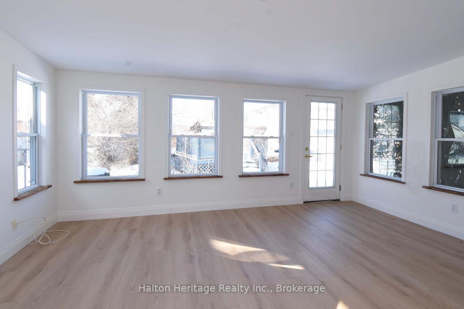 Photo 17 of 123 Woodman Drive N, Hamilton, Kentley — HOMEH