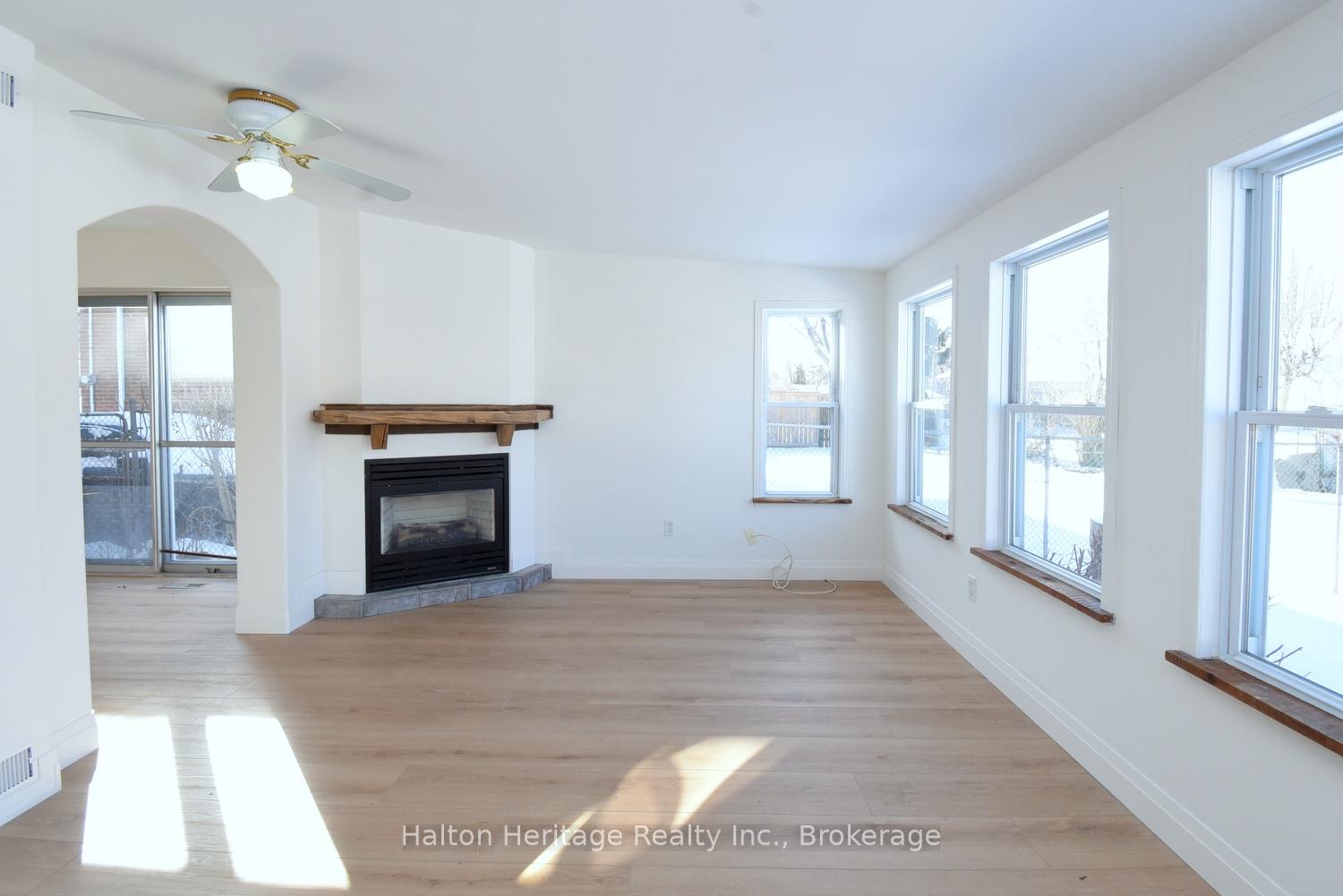 Photo 19 of 123 Woodman Drive N, Hamilton, Kentley — HOMEH
