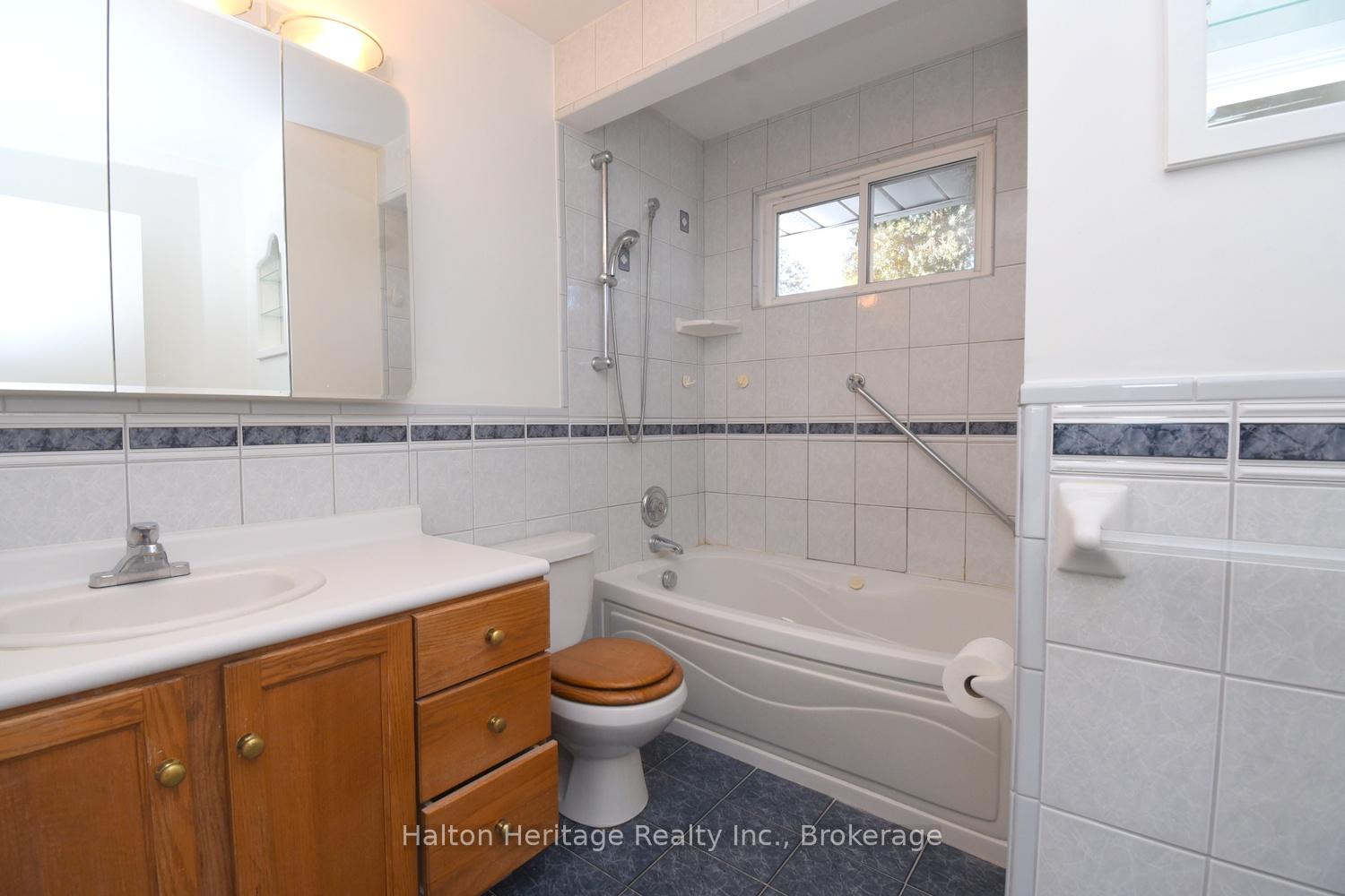 Photo 22 of 123 Woodman Drive N, Hamilton, Kentley — HOMEH