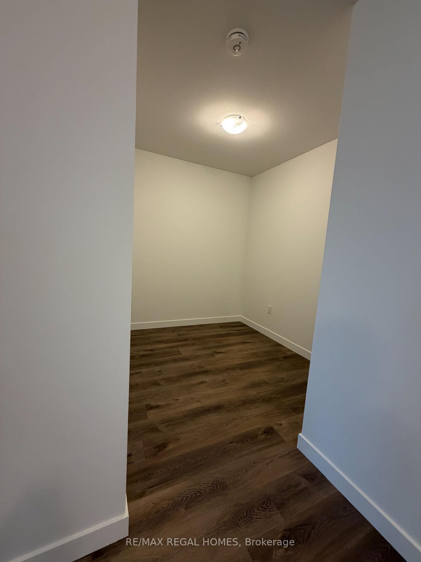 Photo 2 of Unit 702, 461 Green Road W, Hamilton, Lakeshore — HOMEH