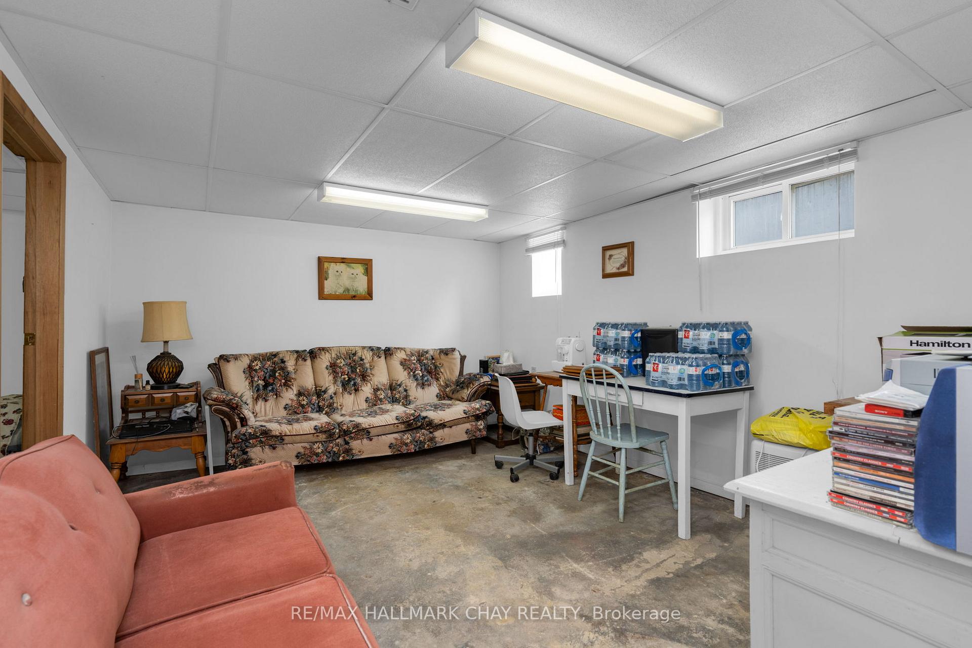 Photo 14 of 72 Eccles Street N, Barrie, Queen's Park — HOMEH