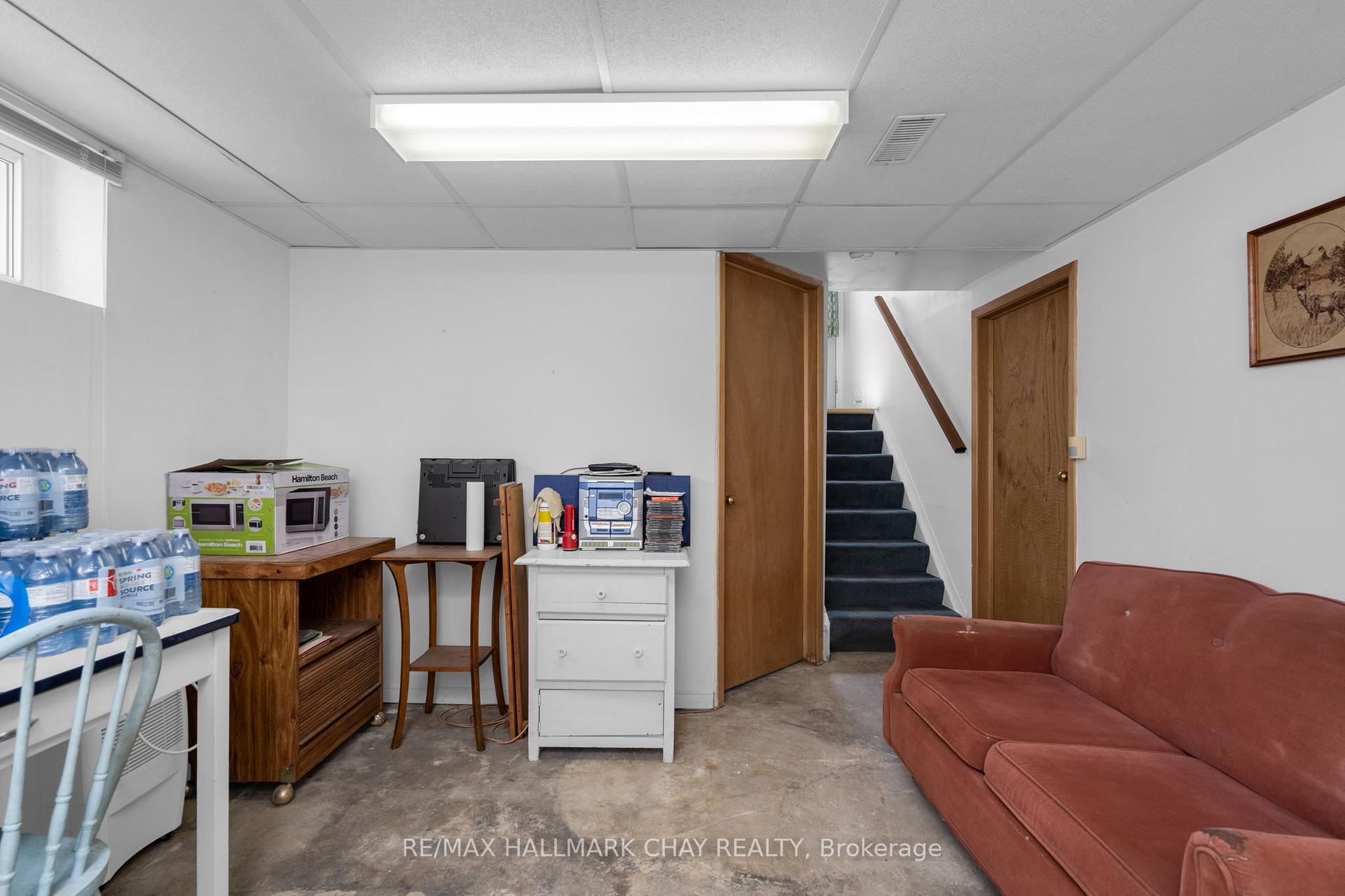 Photo 16 of 72 Eccles Street N, Barrie, Queen's Park — HOMEH