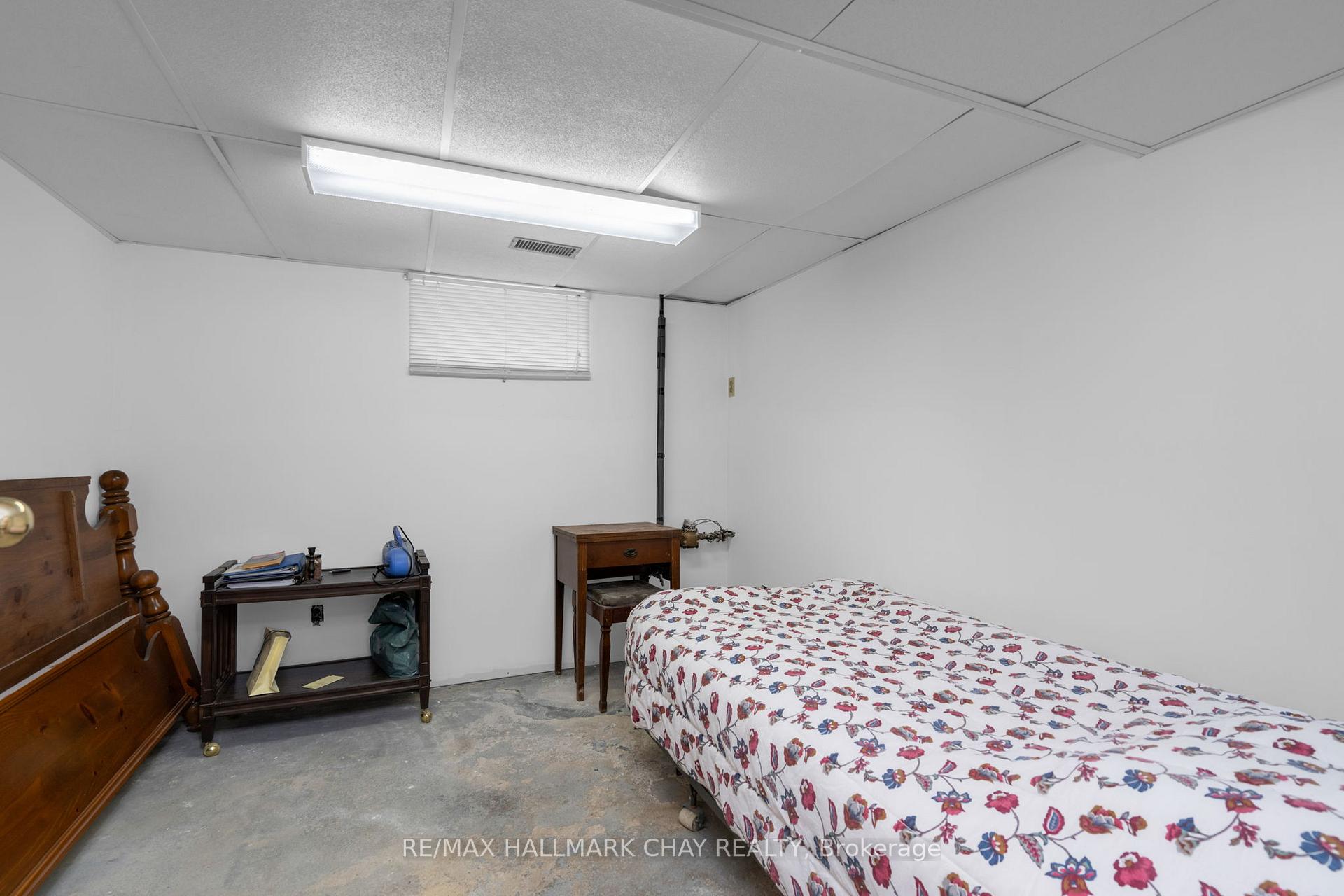 Photo 17 of 72 Eccles Street N, Barrie, Queen's Park — HOMEH