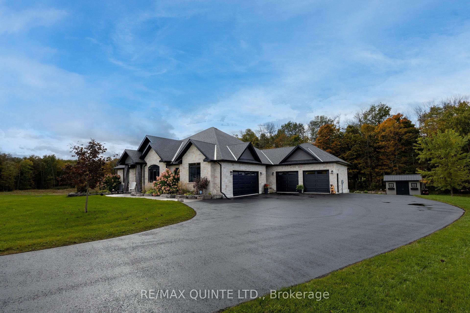 Photo 4 of 107 Hidden Valley Drive, Belleville, Thurlow Ward — HOMEH
