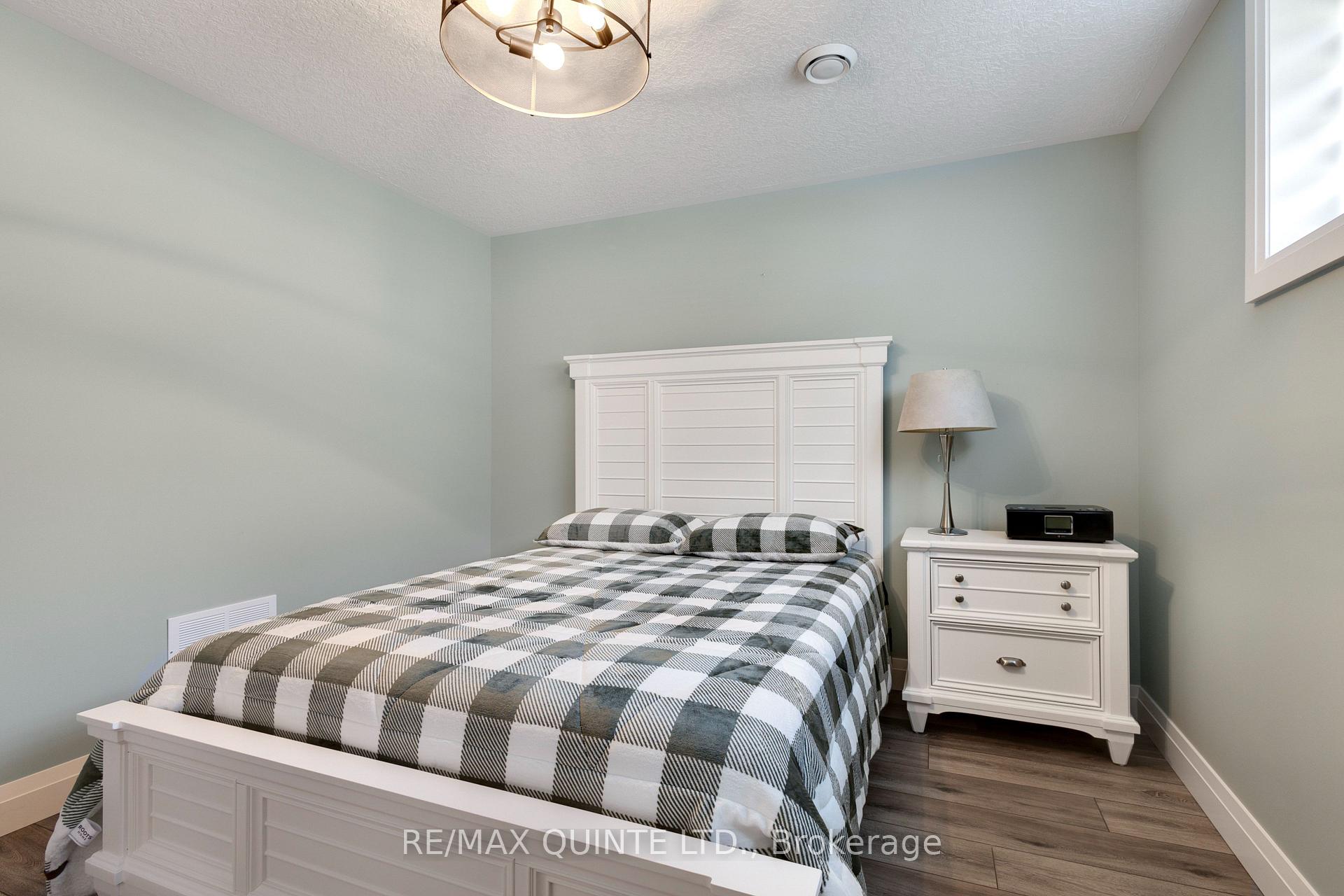 Photo 31 of 107 Hidden Valley Drive, Belleville, Thurlow Ward — HOMEH