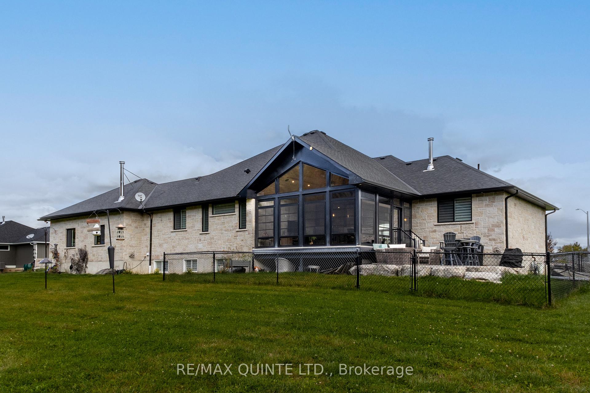 Photo 35 of 107 Hidden Valley Drive, Belleville, Thurlow Ward — HOMEH