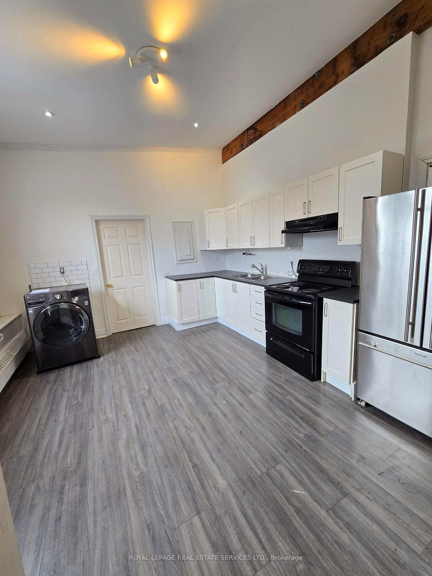 Photo 5 of Unit A2, 34-40 Plains Road W, Burlington, Bayview — HOMEH