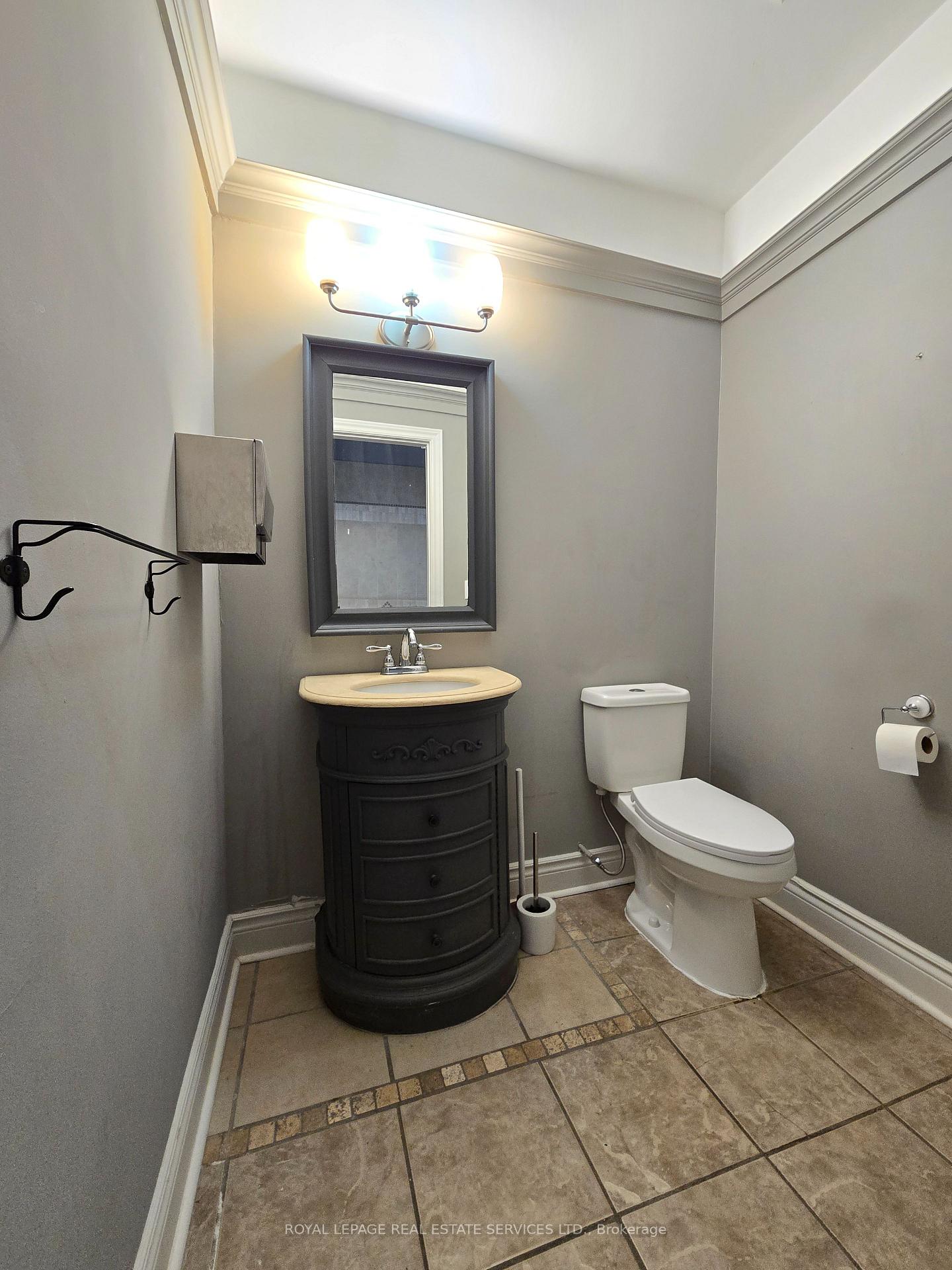 Photo 8 of Unit A2, 34-40 Plains Road W, Burlington, Bayview — HOMEH
