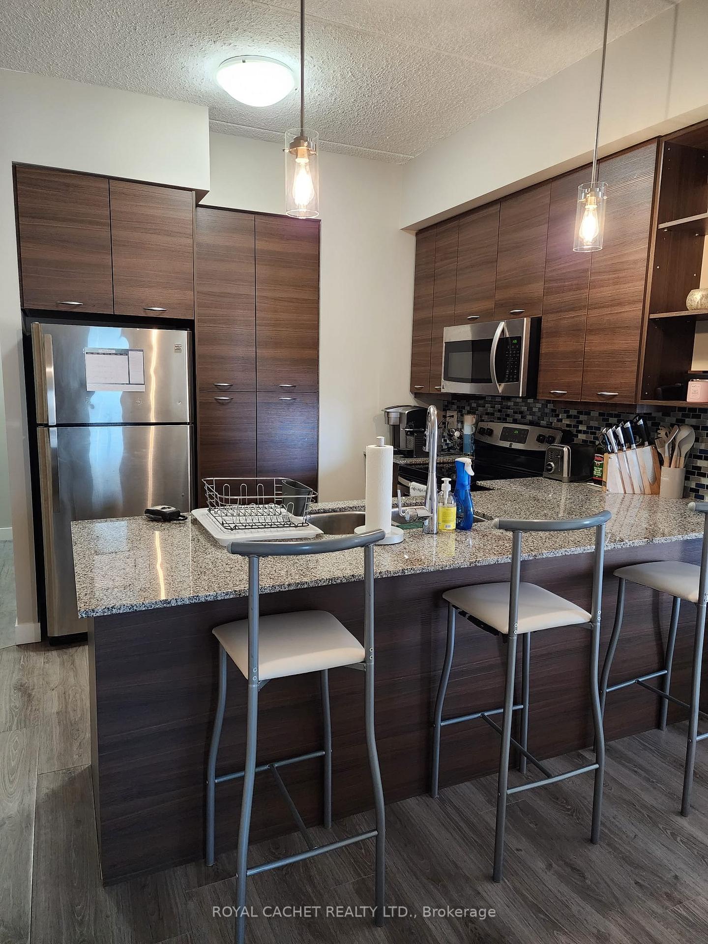 Photo 3 of Unit 1707, 318 Spruce Street, Waterloo — HOMEH