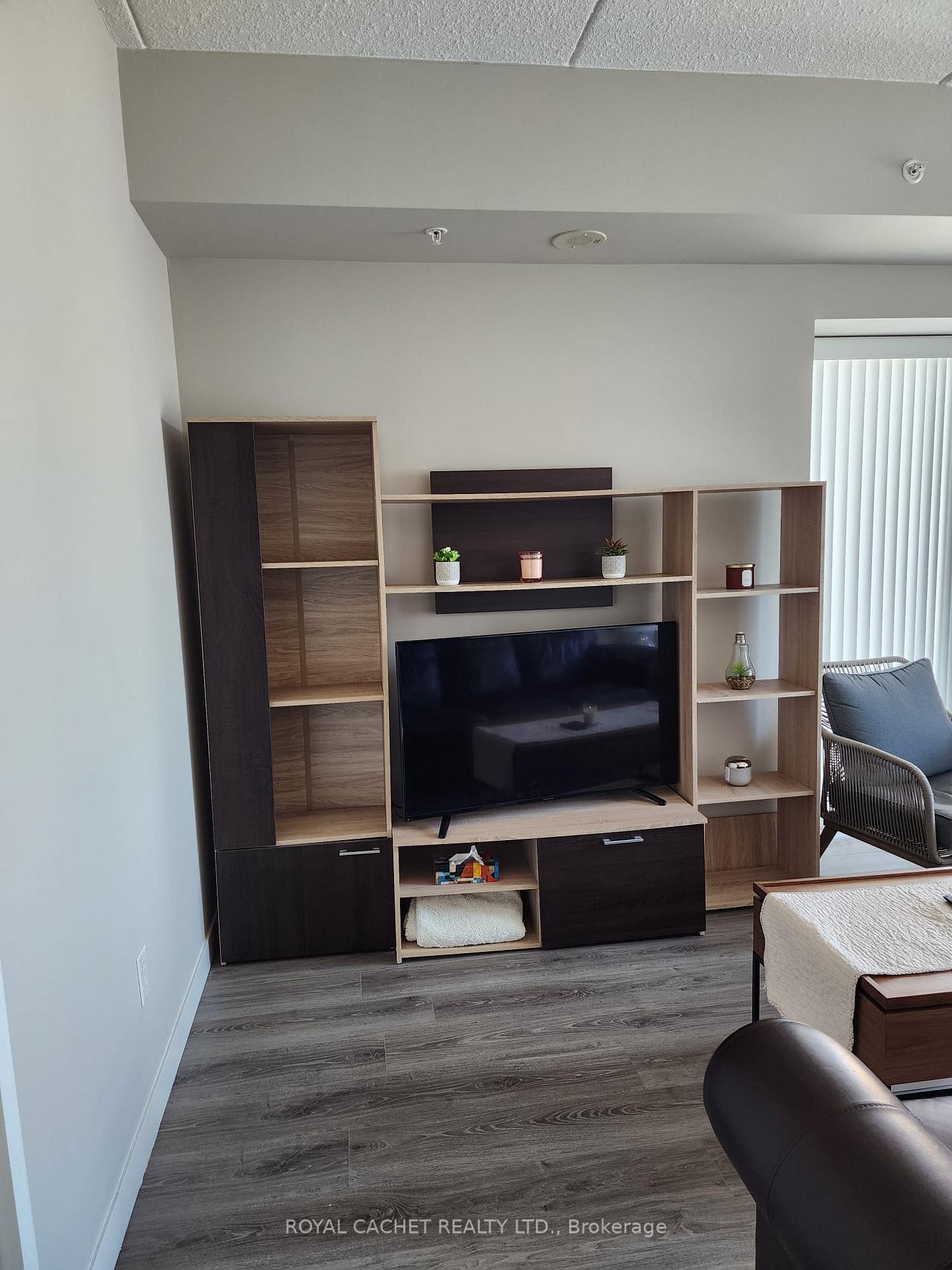 Photo 4 of Unit 1707, 318 Spruce Street, Waterloo — HOMEH