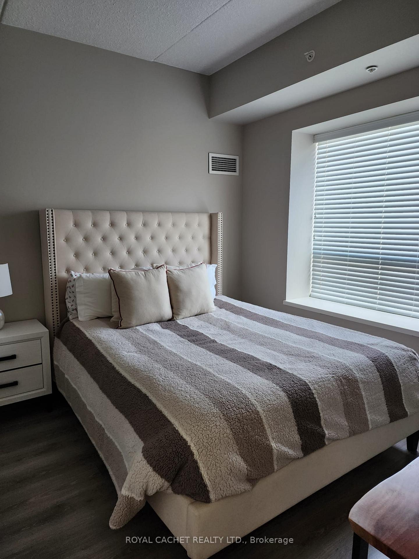 Photo 5 of Unit 1707, 318 Spruce Street, Waterloo — HOMEH