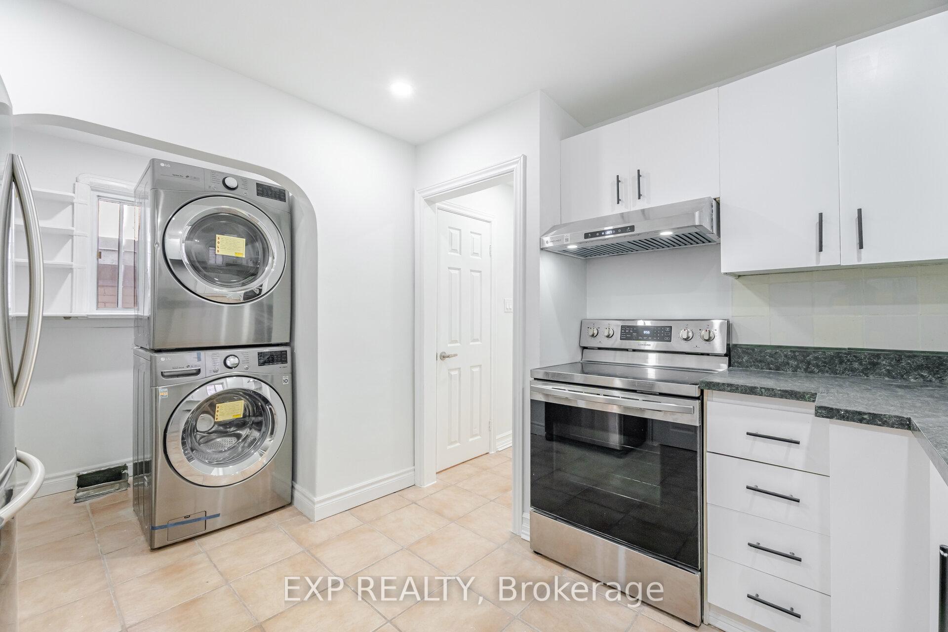 Photo 15 of 132 Barrington Avenue, Toronto, Crescent Town — HOMEH