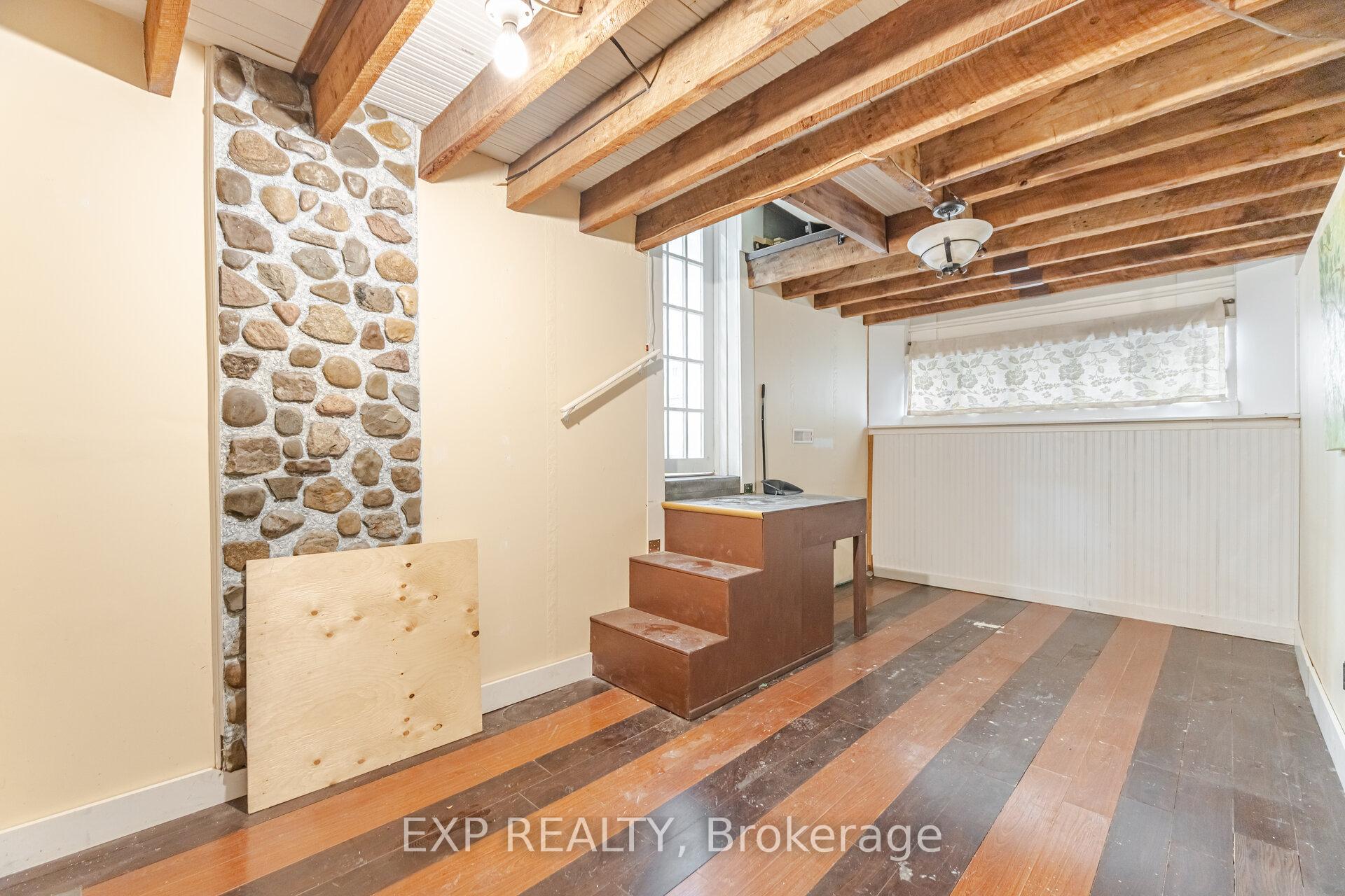 Photo 25 of 132 Barrington Avenue, Toronto, Crescent Town — HOMEH