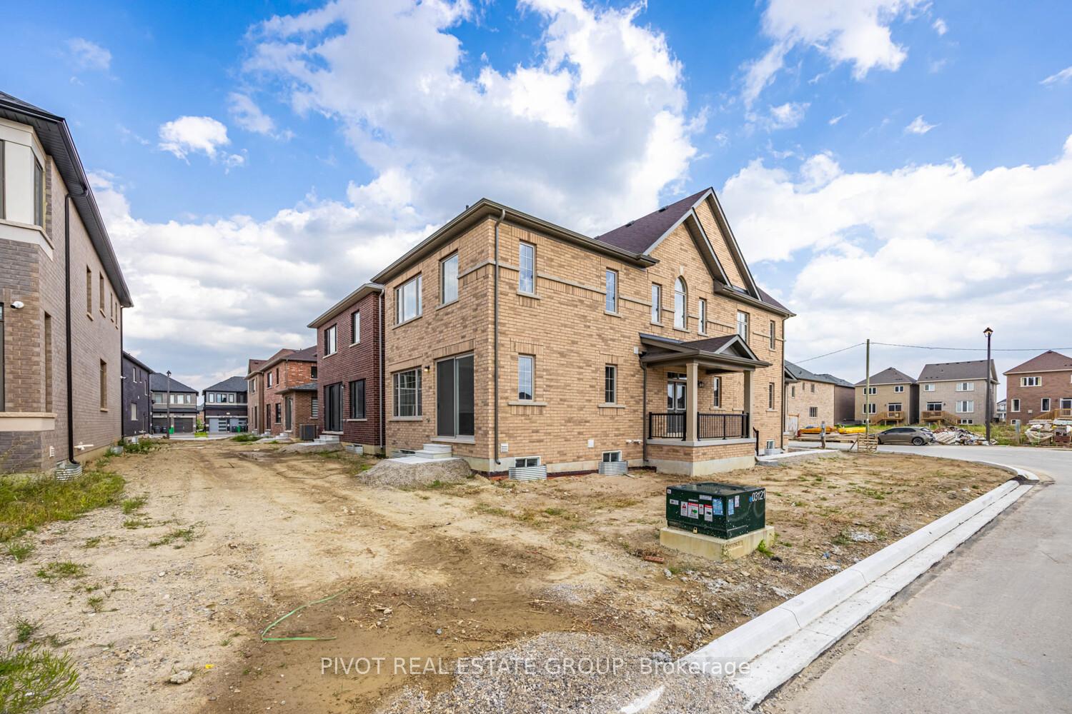 Photo 5 of 64 Tweedhill Avenue, Caledon, Rural Caledon — HOMEH