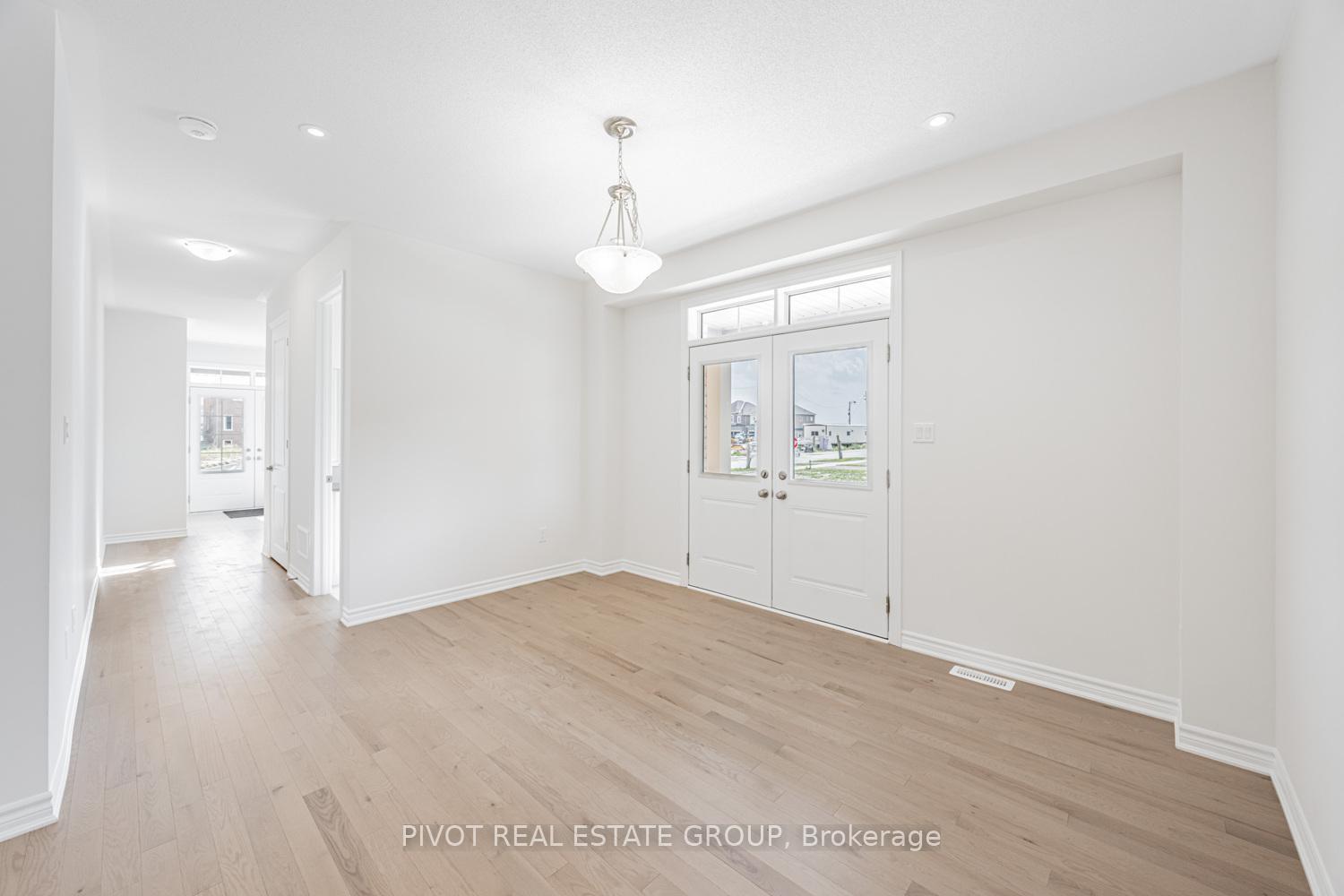 Photo 8 of 64 Tweedhill Avenue, Caledon, Rural Caledon — HOMEH