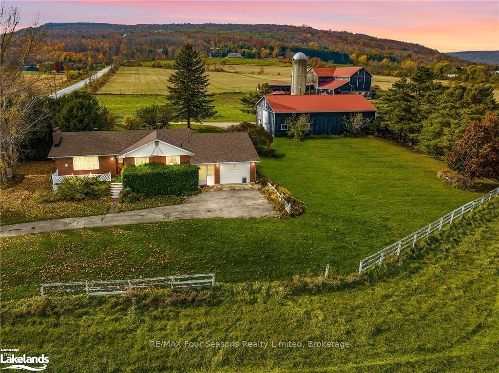 Photo 2 of 8476 36/37 Sd Rd Nottawasaga, Clearview, Rural Clearview — HOMEH
