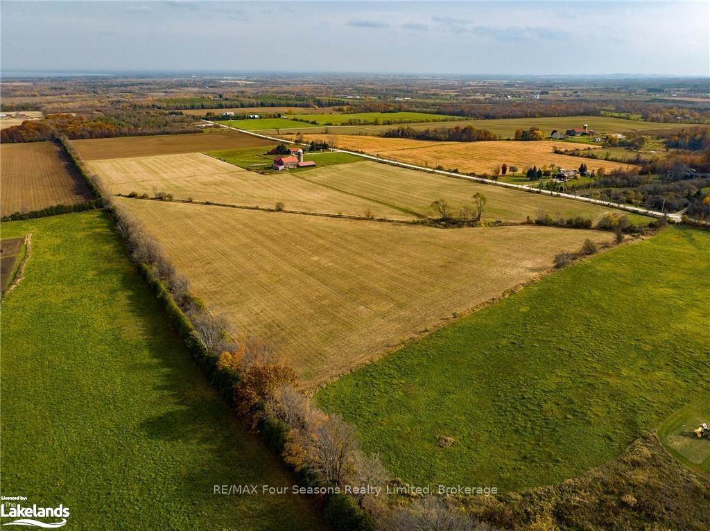Photo 8 of 8476 36/37 Sd Rd Nottawasaga, Clearview, Rural Clearview — HOMEH