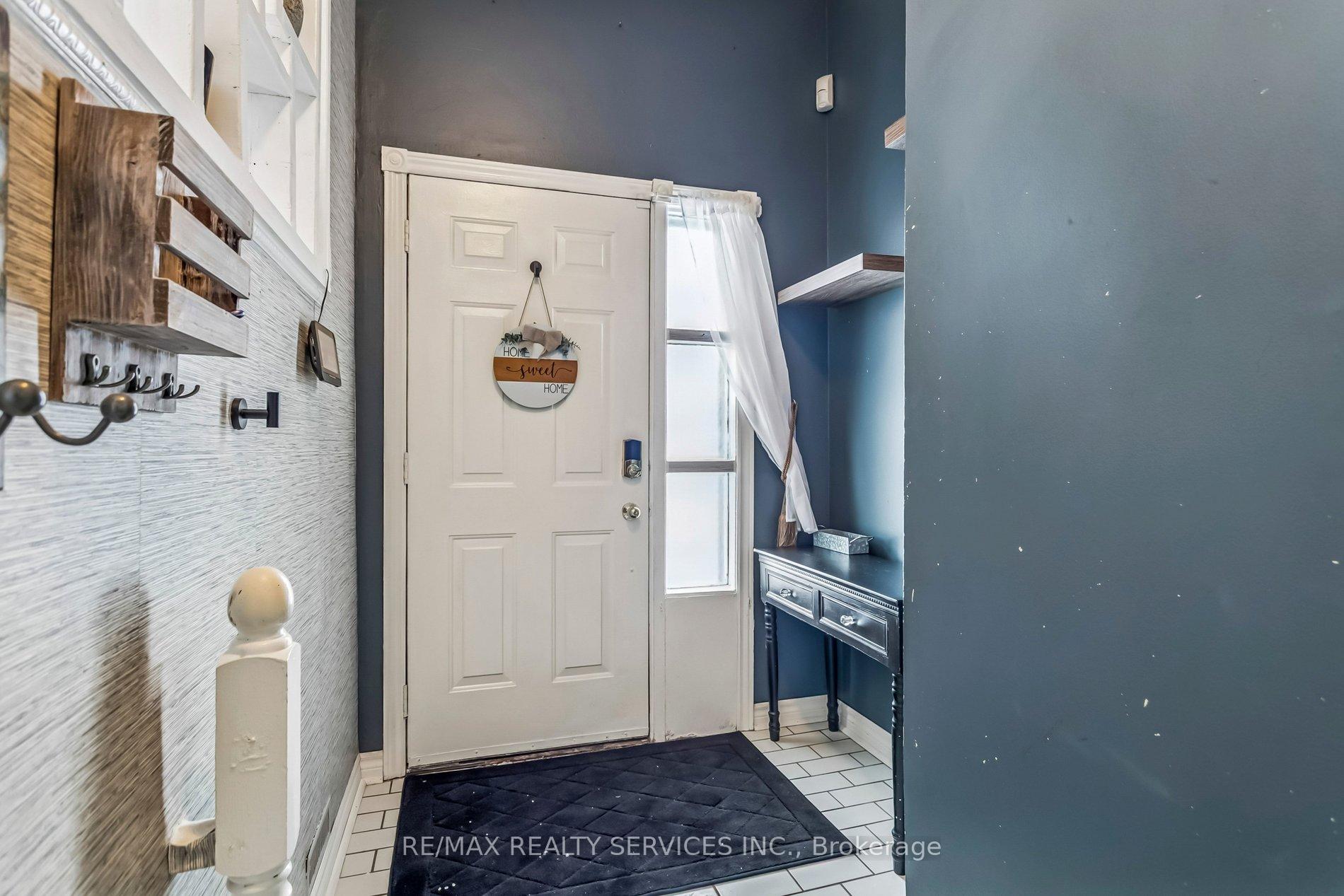 Photo 3 of 253 Vodden Street E, Brampton, Madoc — HOMEH