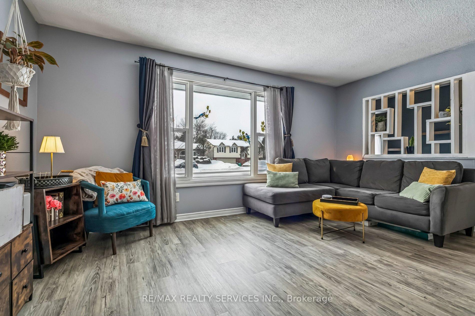Photo 8 of 253 Vodden Street E, Brampton, Madoc — HOMEH