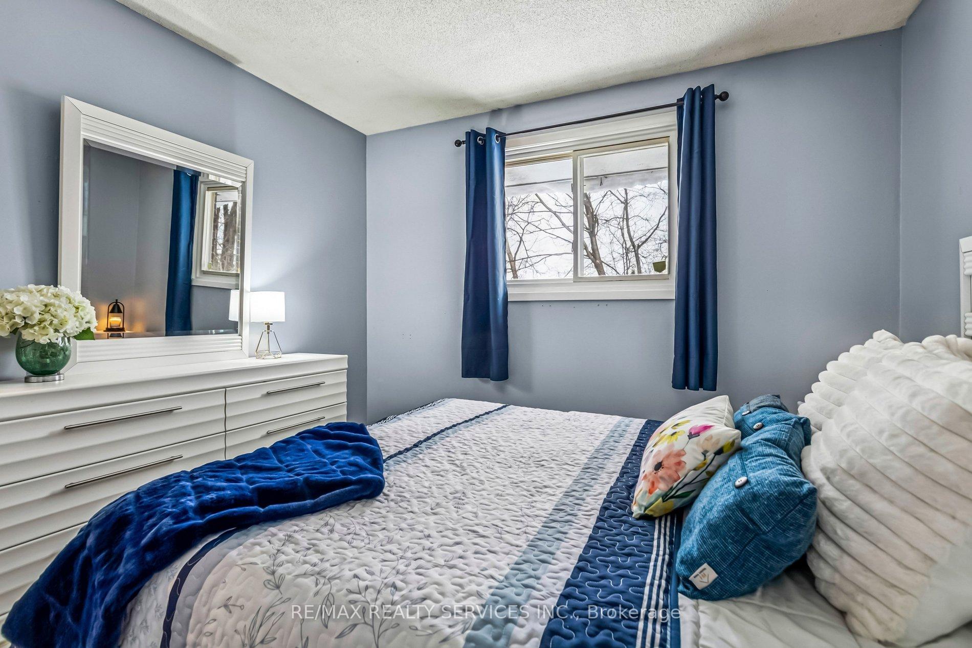Photo 39 of 253 Vodden Street E, Brampton, Madoc — HOMEH
