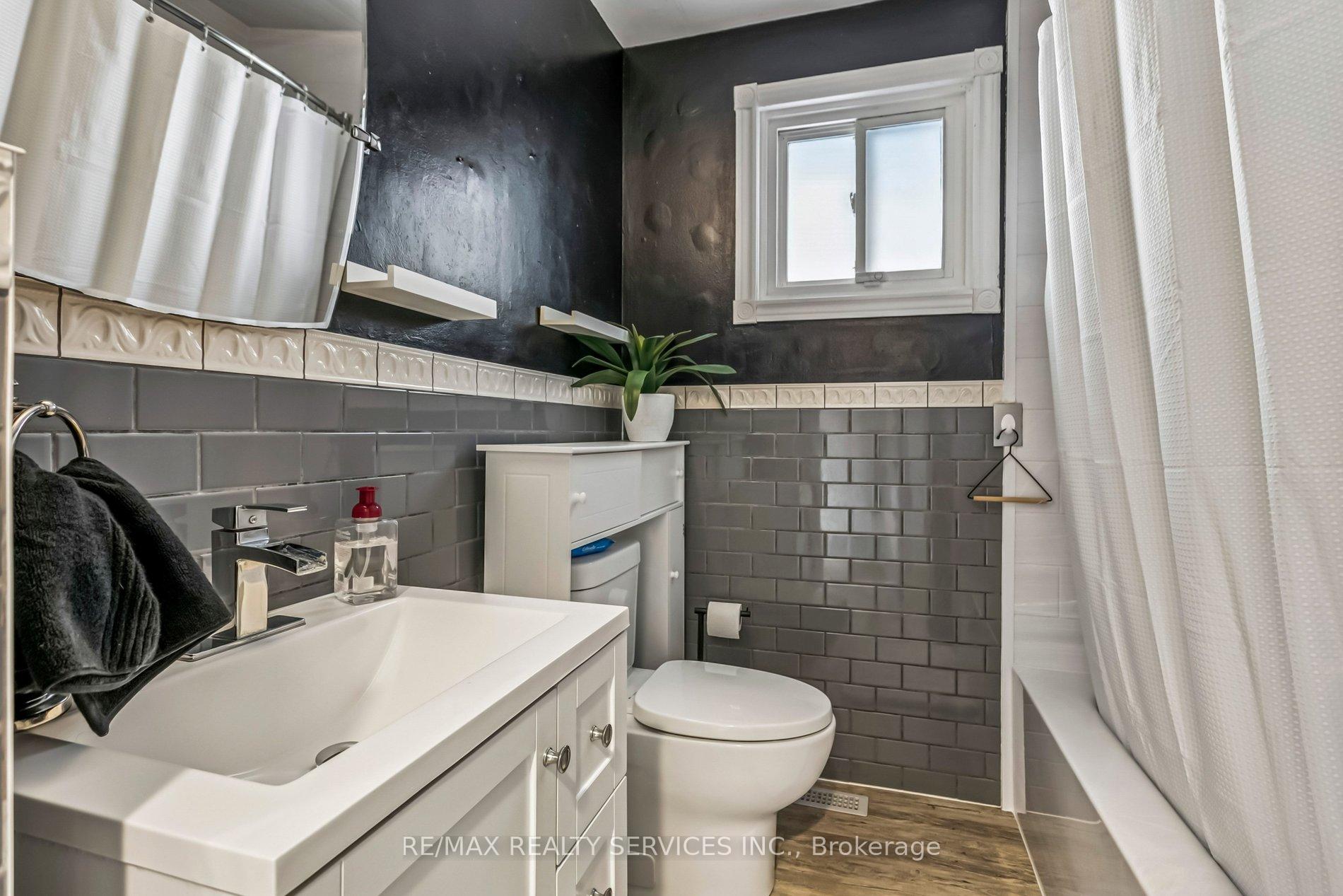 Photo 16 of 253 Vodden Street E, Brampton, Madoc — HOMEH
