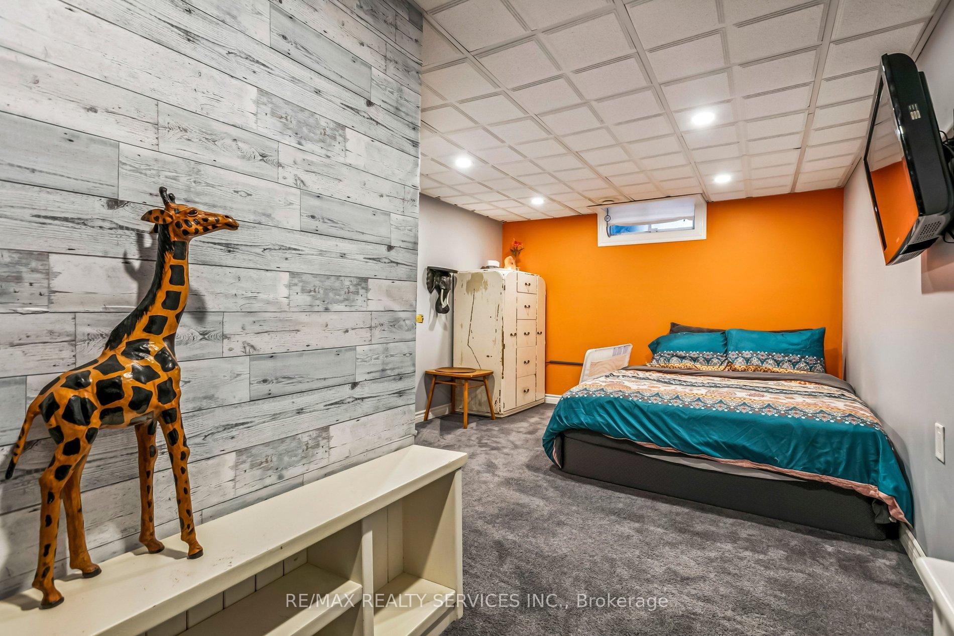 Photo 41 of 253 Vodden Street E, Brampton, Madoc — HOMEH