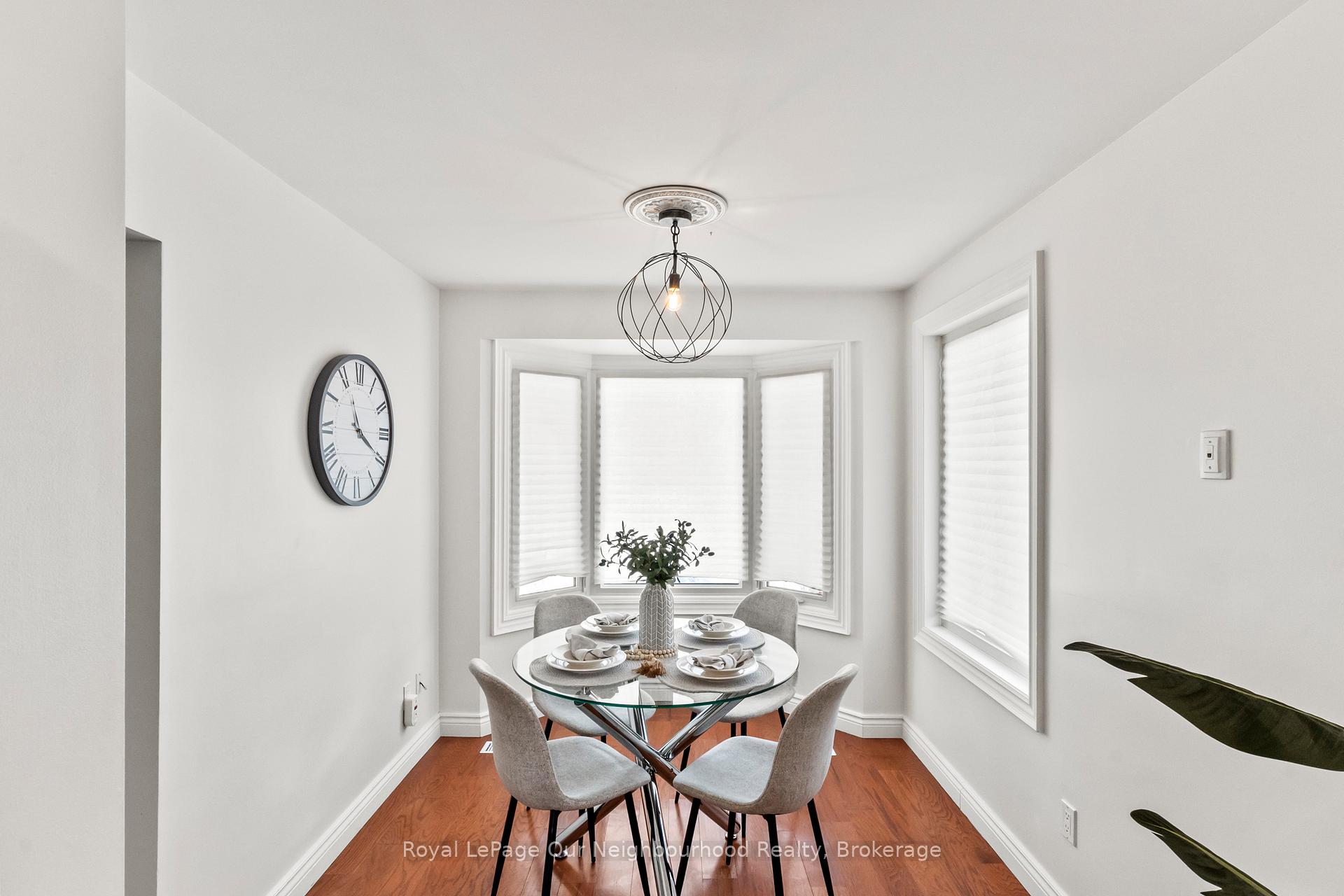 Photo 9 of 815 Buttonbush Court, Oshawa, Pinecrest — HOMEH