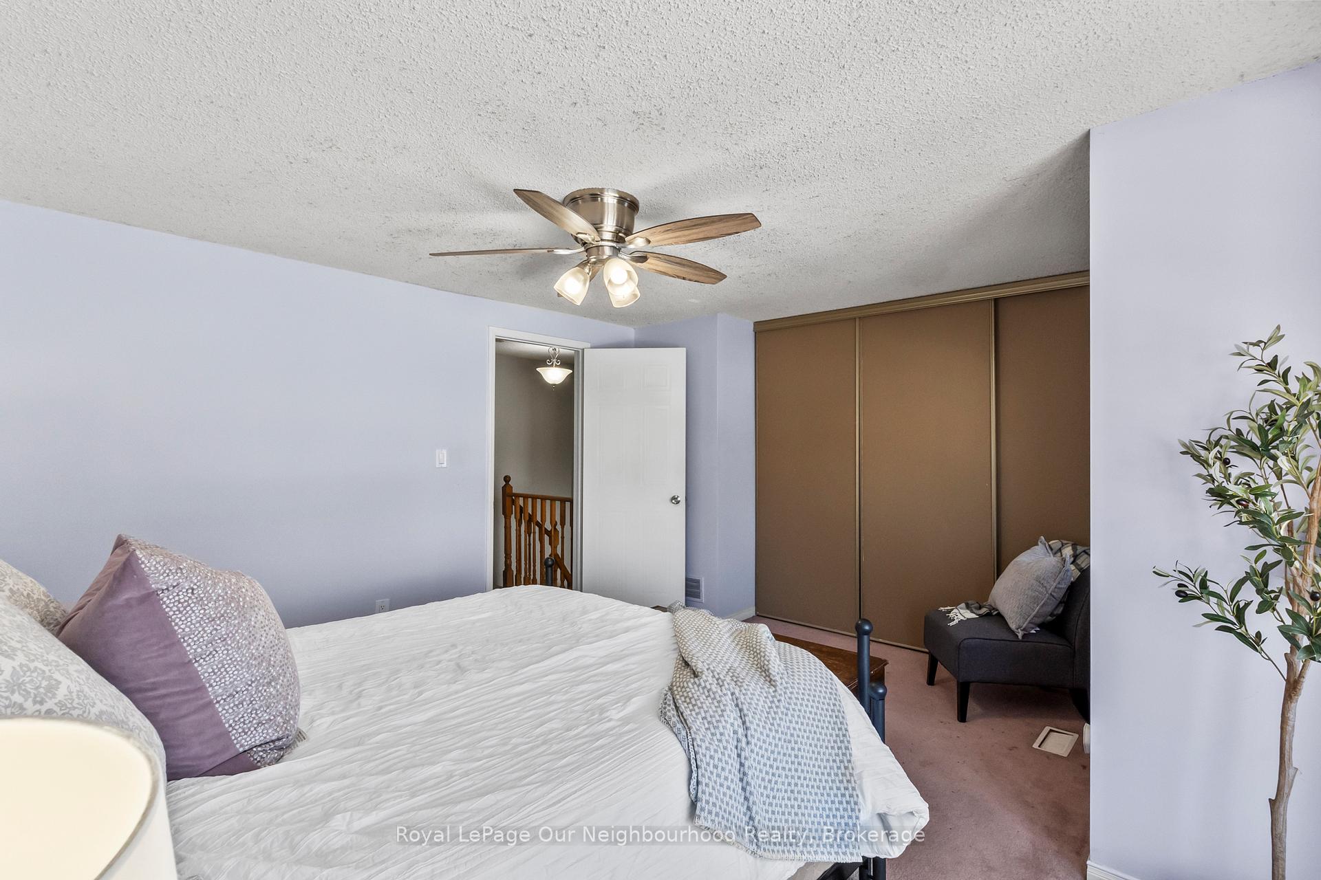 Photo 28 of 815 Buttonbush Court, Oshawa, Pinecrest — HOMEH