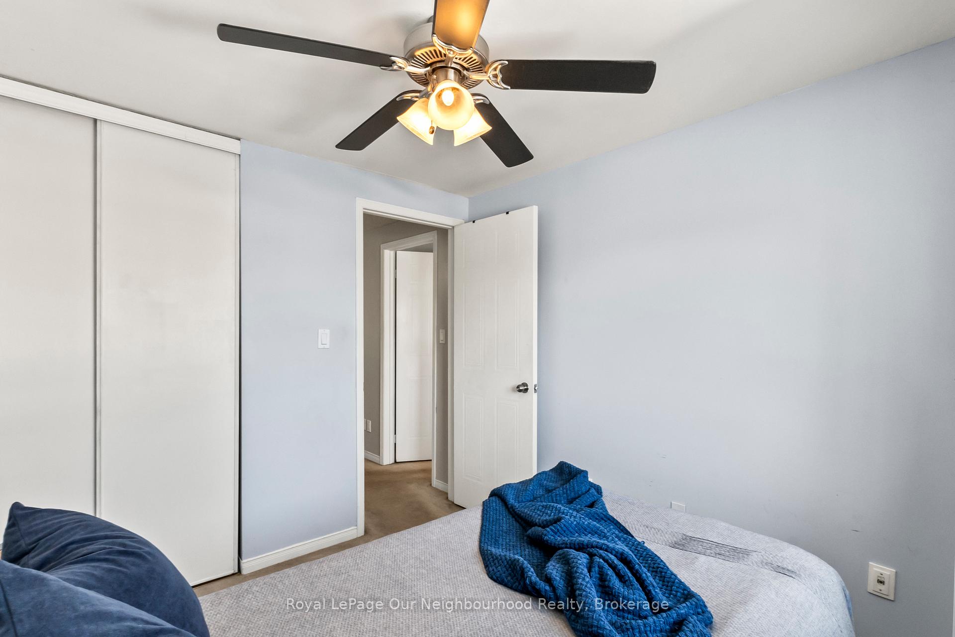 Photo 25 of 815 Buttonbush Court, Oshawa, Pinecrest — HOMEH