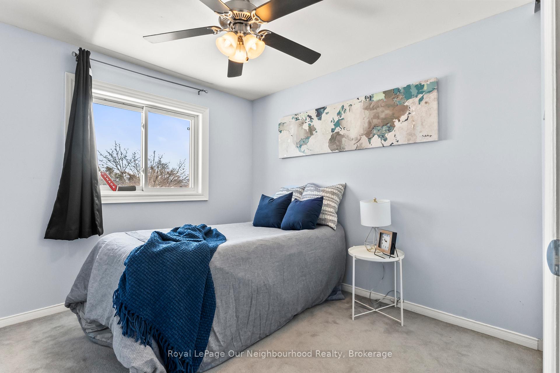 Photo 14 of 815 Buttonbush Court, Oshawa, Pinecrest — HOMEH