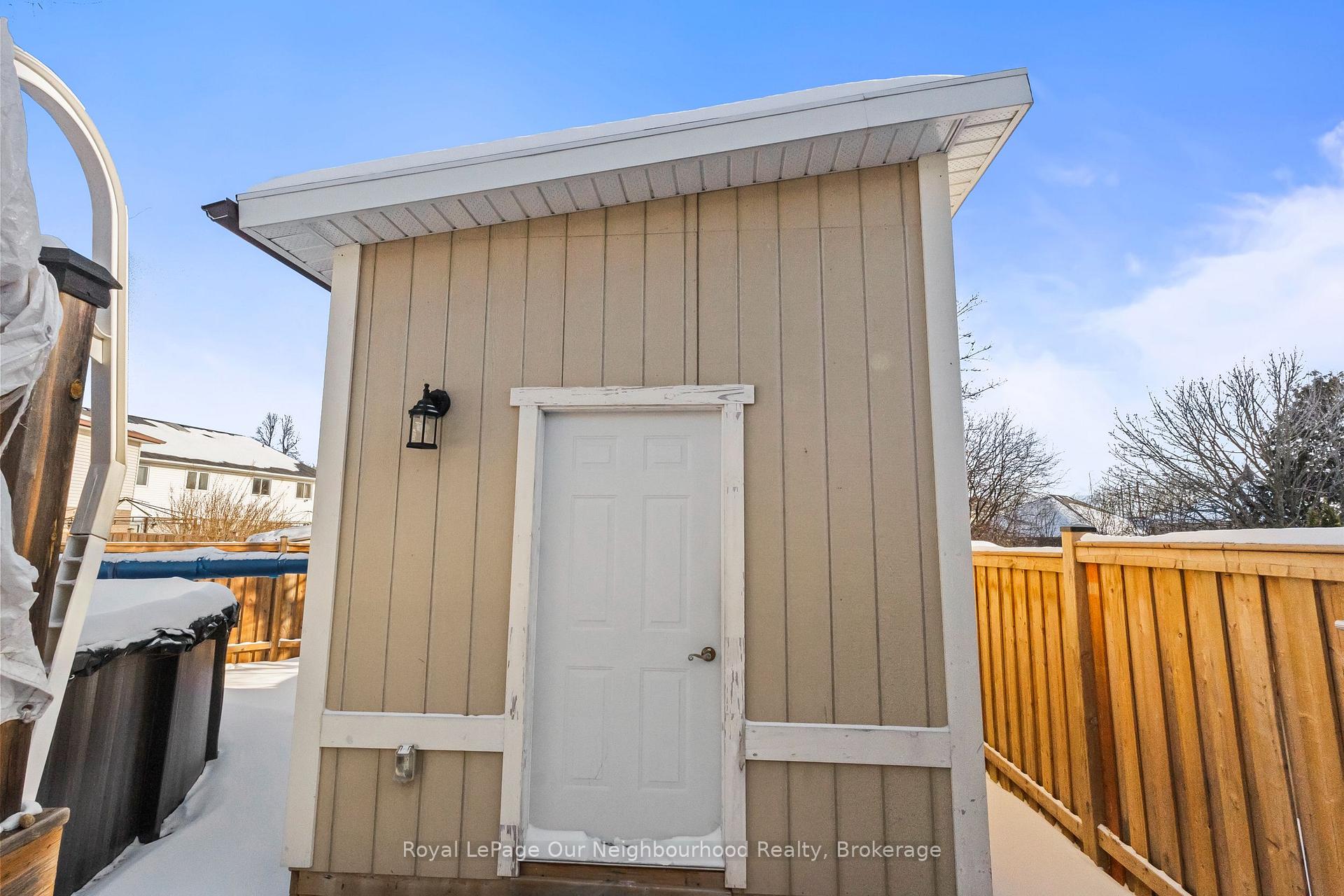 Photo 33 of 815 Buttonbush Court, Oshawa, Pinecrest — HOMEH