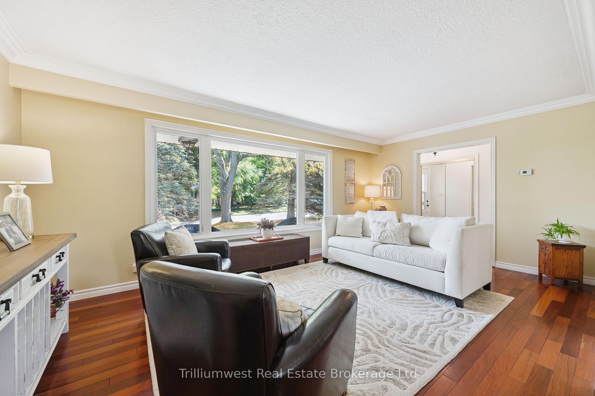 Photo 8 of 15 Karen Avenue, Guelph, Kortright West — HOMEH