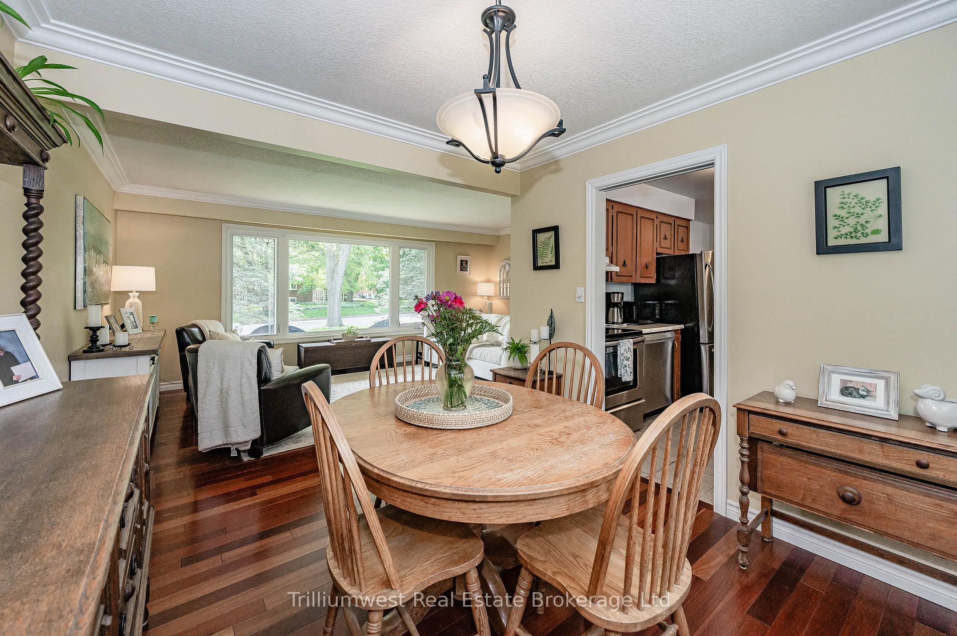 Photo 11 of 15 Karen Avenue, Guelph, Kortright West — HOMEH