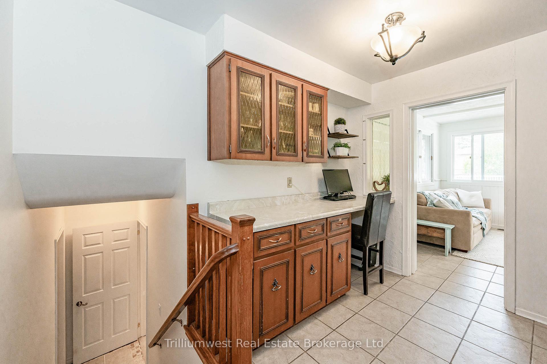 Photo 14 of 15 Karen Avenue, Guelph, Kortright West — HOMEH