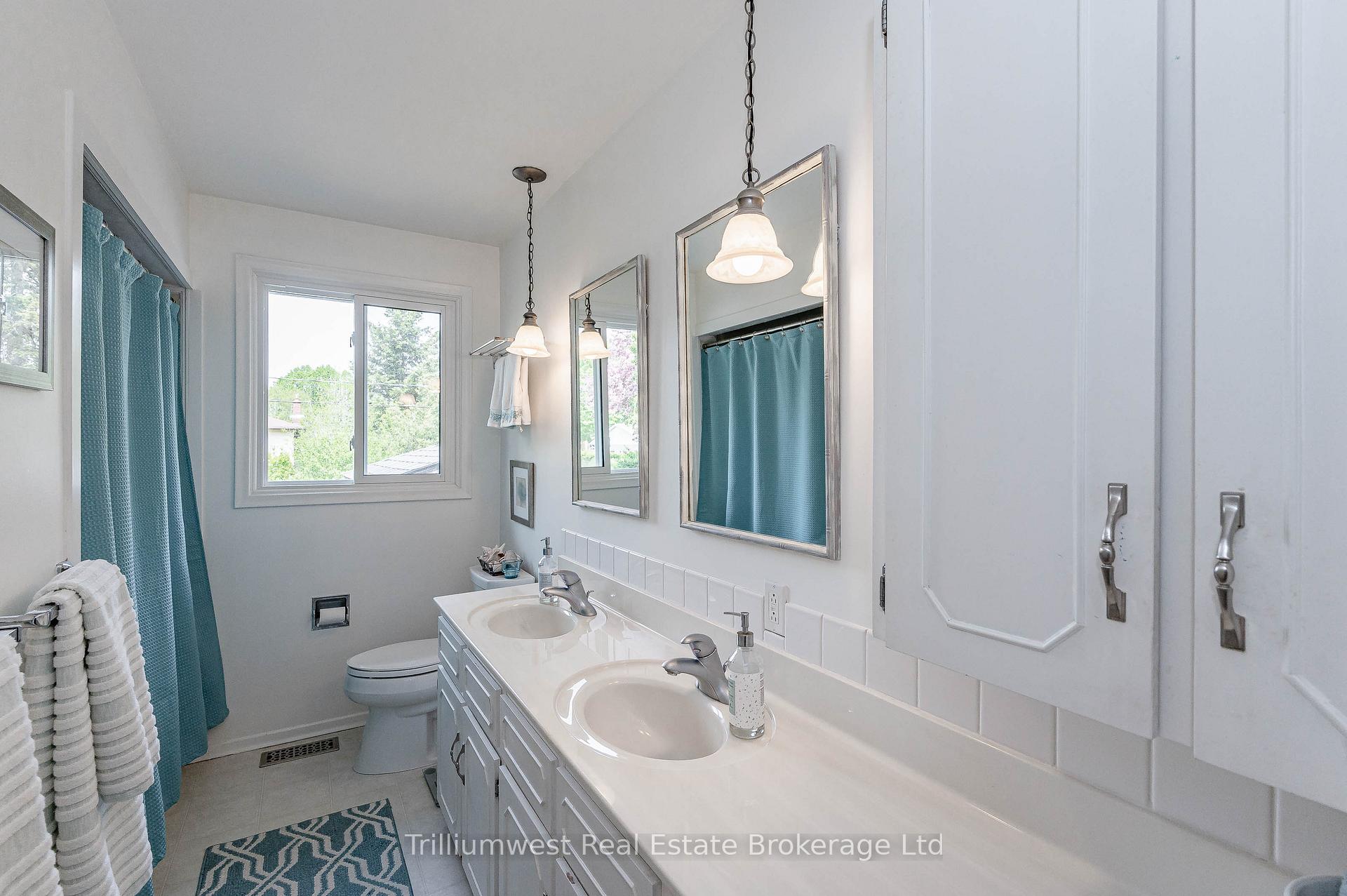 Photo 22 of 15 Karen Avenue, Guelph, Kortright West — HOMEH