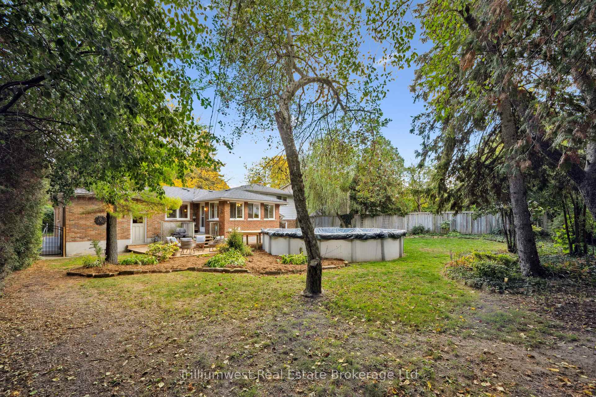 Photo 37 of 15 Karen Avenue, Guelph, Kortright West — HOMEH