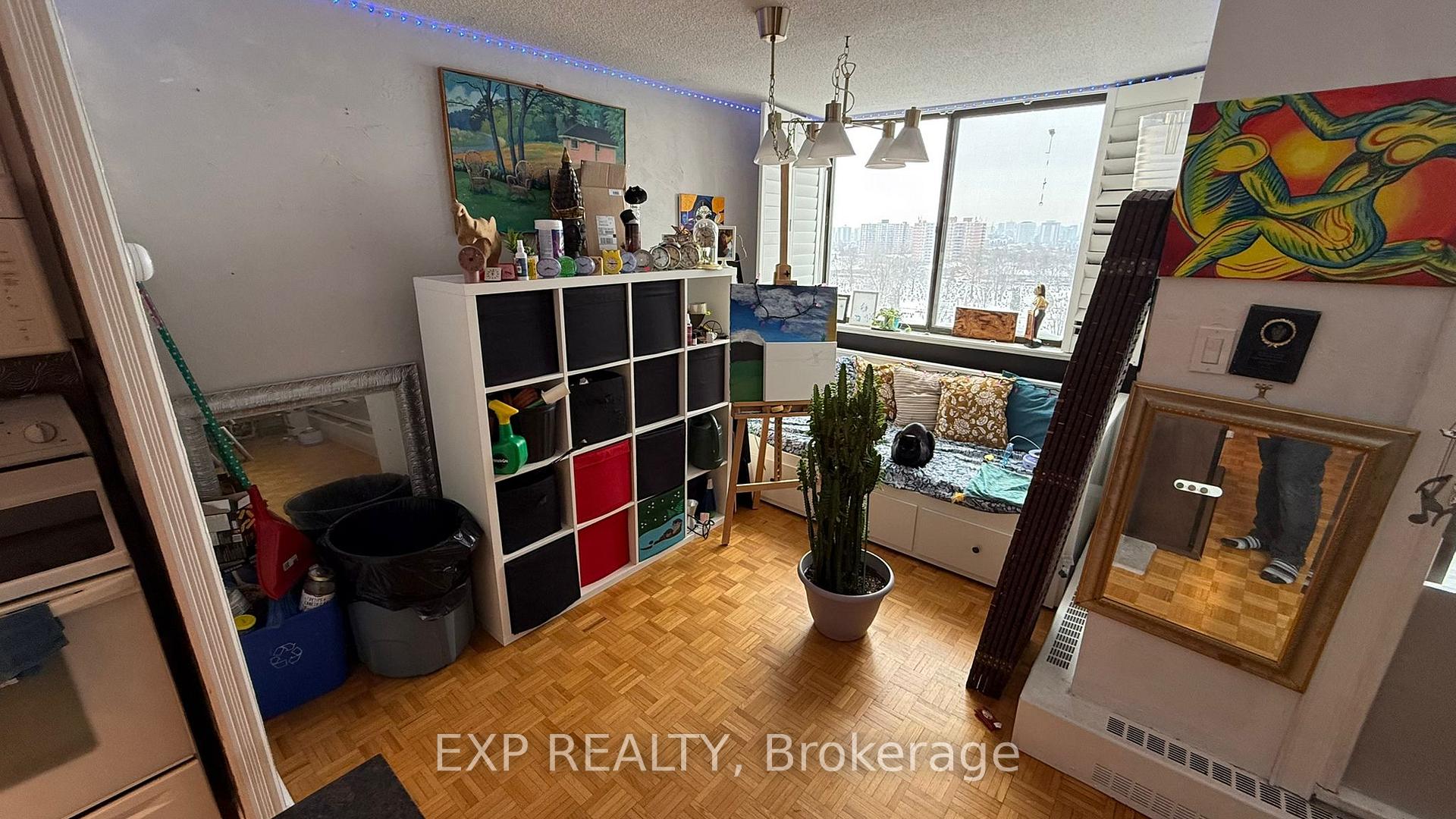 Photo 16 of Unit 633, 515 St Laurent Boulevard, Ottawa, Viscount Alexander Park — HOMEH