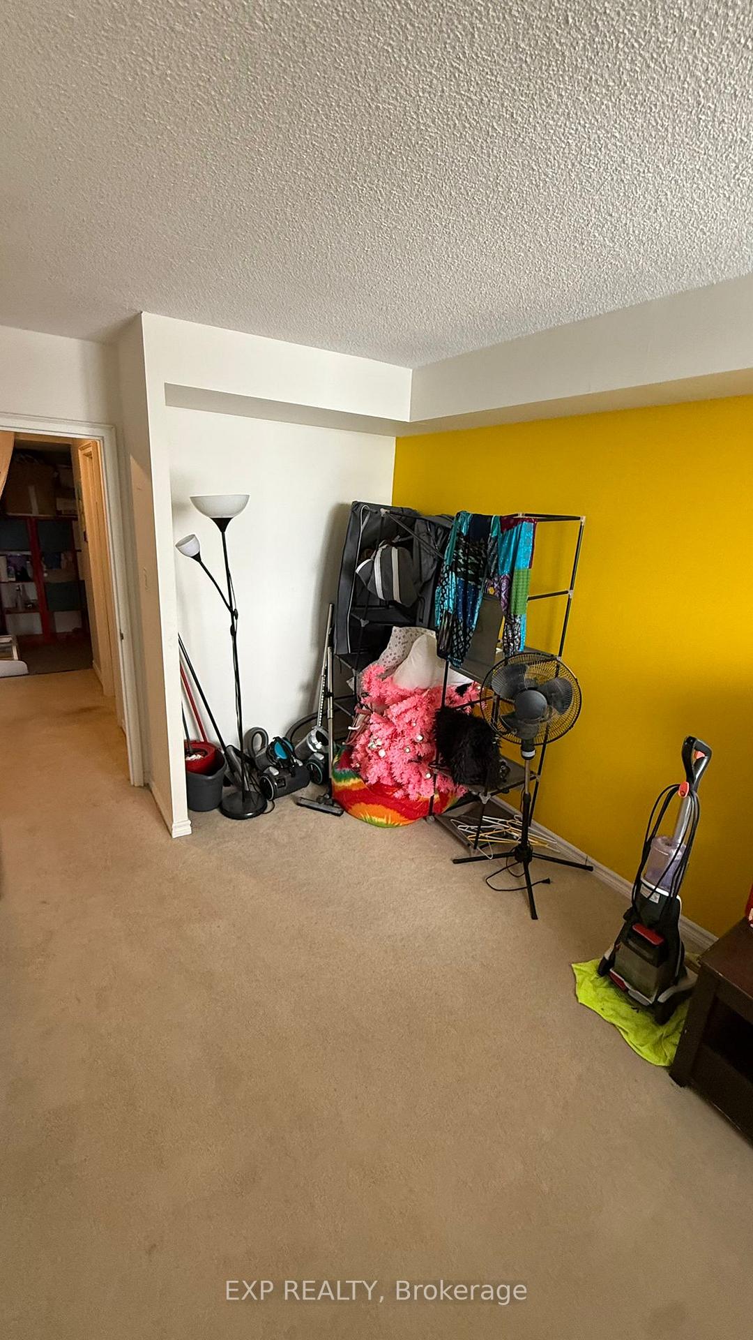 Photo 4 of Unit 633, 515 St Laurent Boulevard, Ottawa, Viscount Alexander Park — HOMEH