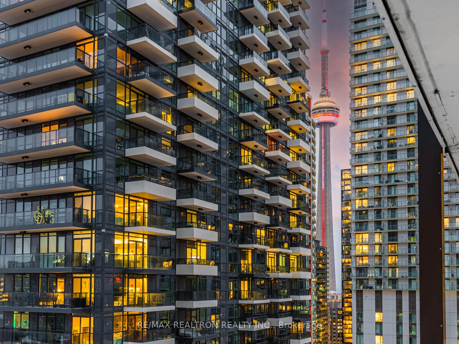 Front of Unit 2308, 125 Peter Street