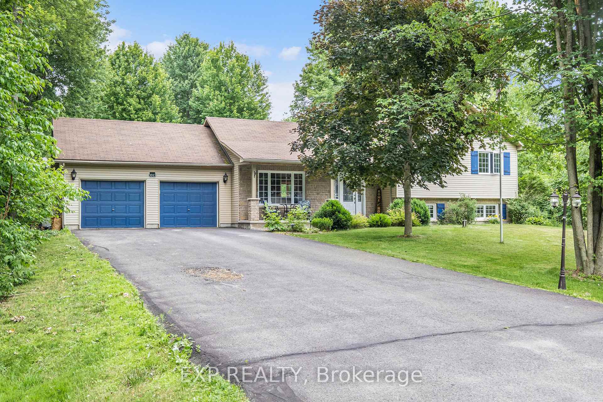 Photo 2 of 3313 Wild Cherry Drive, Ottawa, Osgoode — HOMEH