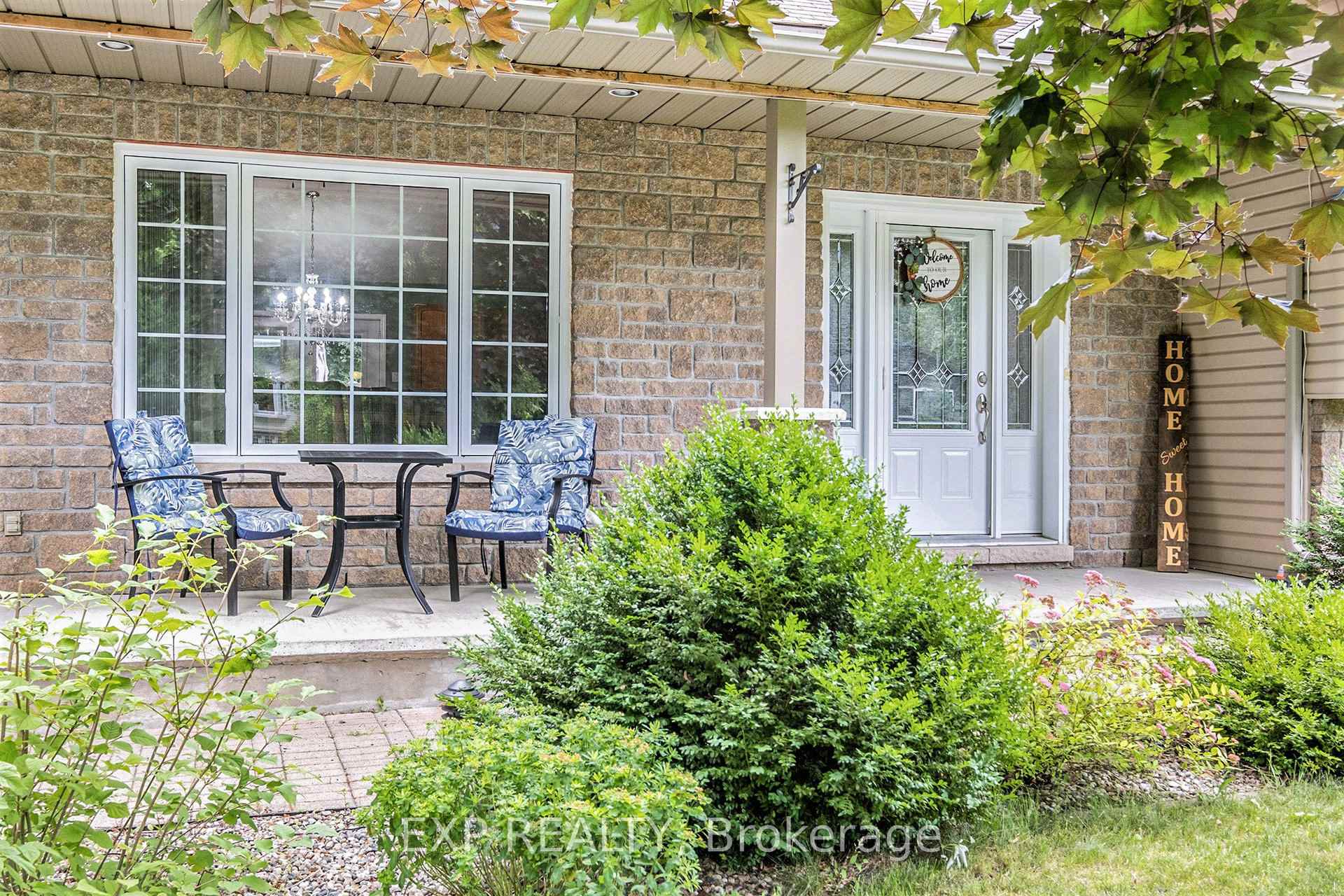 Photo 3 of 3313 Wild Cherry Drive, Ottawa, Osgoode — HOMEH