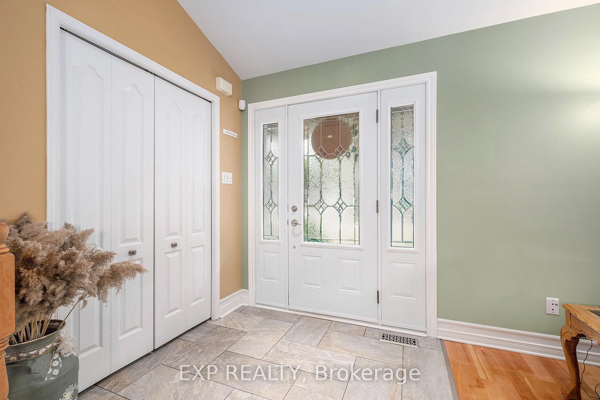 Photo 4 of 3313 Wild Cherry Drive, Ottawa, Osgoode — HOMEH