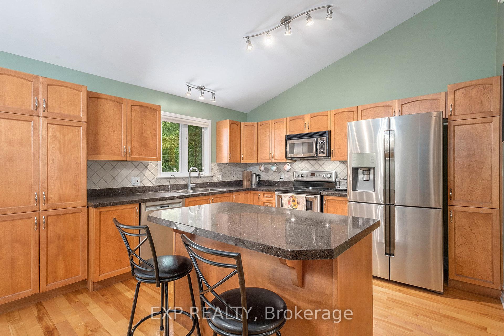 Photo 11 of 3313 Wild Cherry Drive, Ottawa, Osgoode — HOMEH