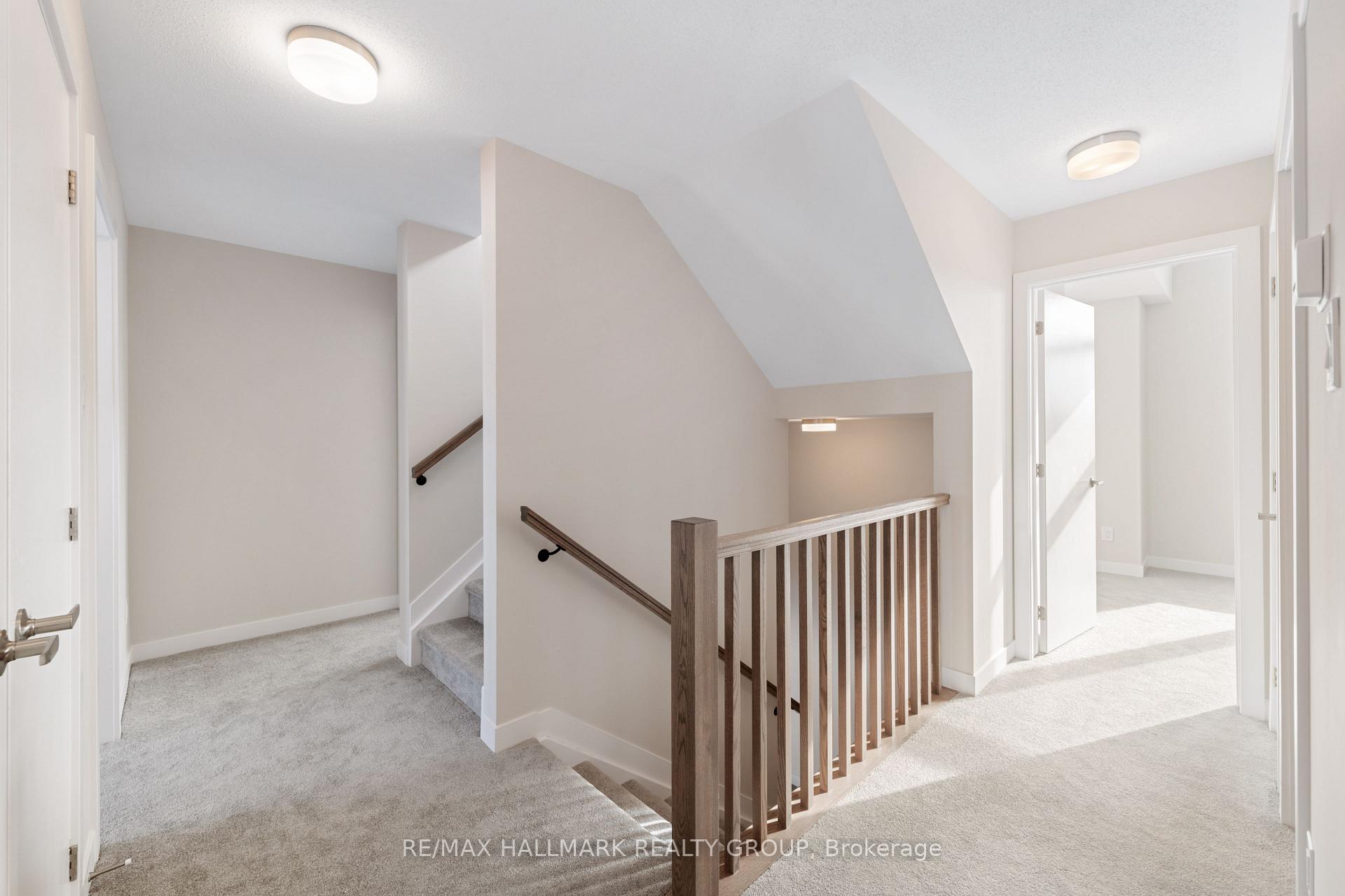 Photo 10 of 162 Conservancy Drive, Ottawa, Barrhaven - Heritage Park — HOMEH