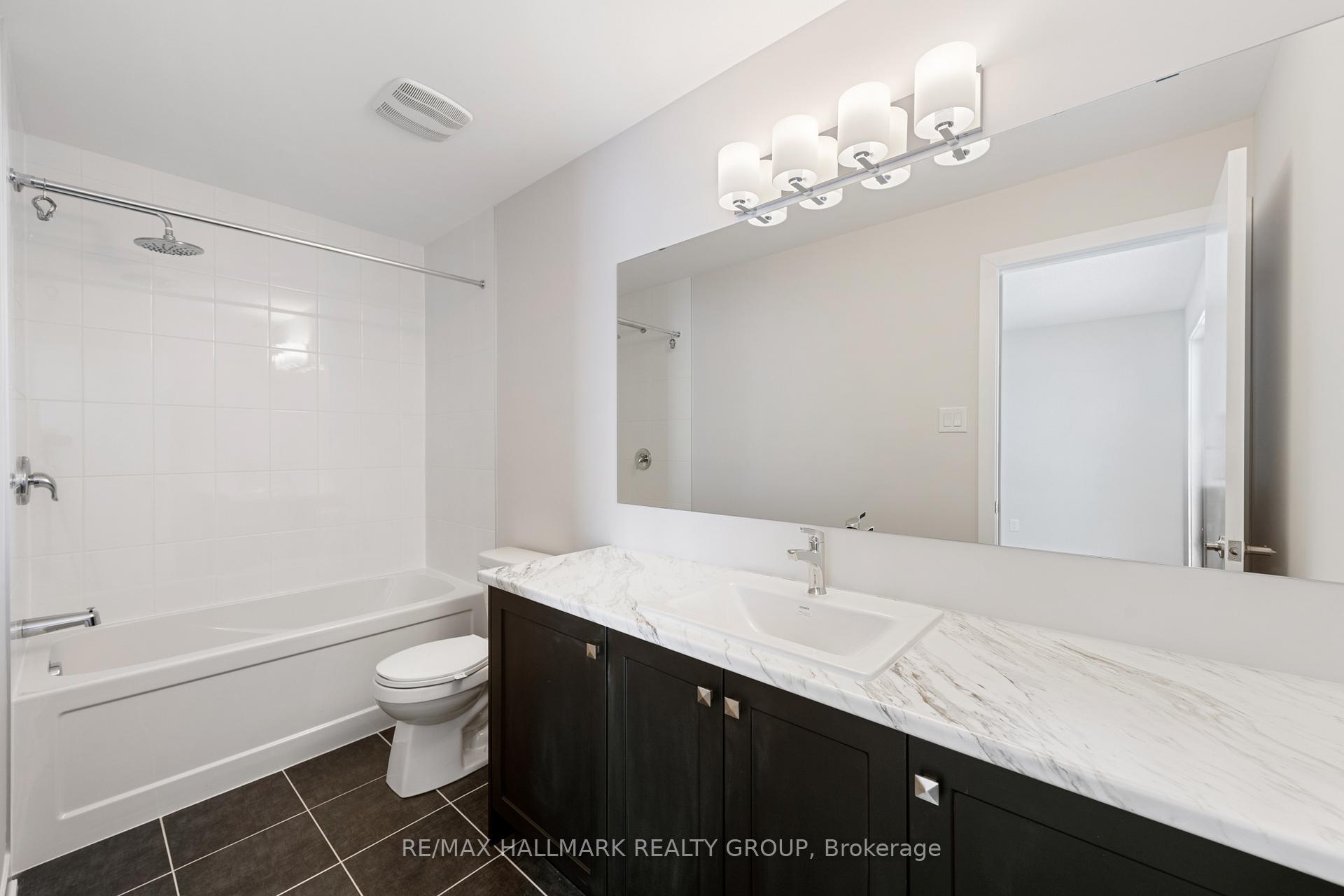 Photo 12 of 162 Conservancy Drive, Ottawa, Barrhaven - Heritage Park — HOMEH