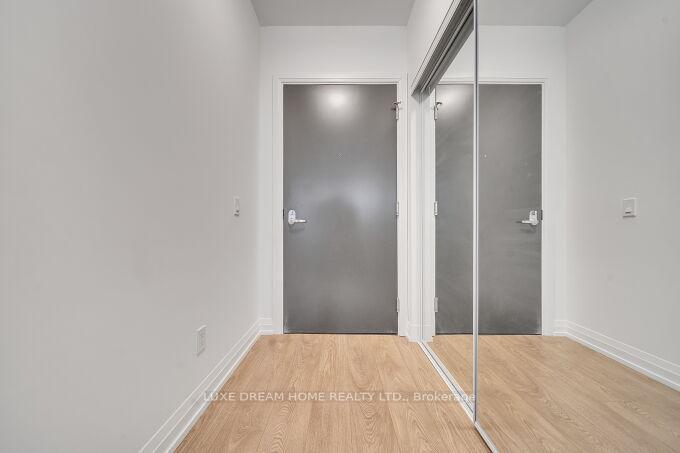 Photo 10 of Unit 810, 286 Main Street, Toronto, East End-Danforth — HOMEH