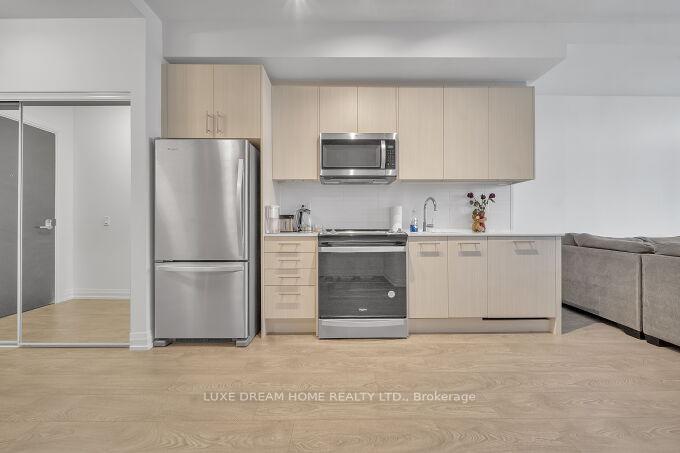 Photo 18 of Unit 810, 286 Main Street, Toronto, East End-Danforth — HOMEH