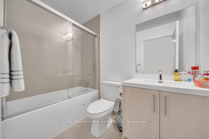 Photo 7 of Unit 810, 286 Main Street, Toronto, East End-Danforth — HOMEH